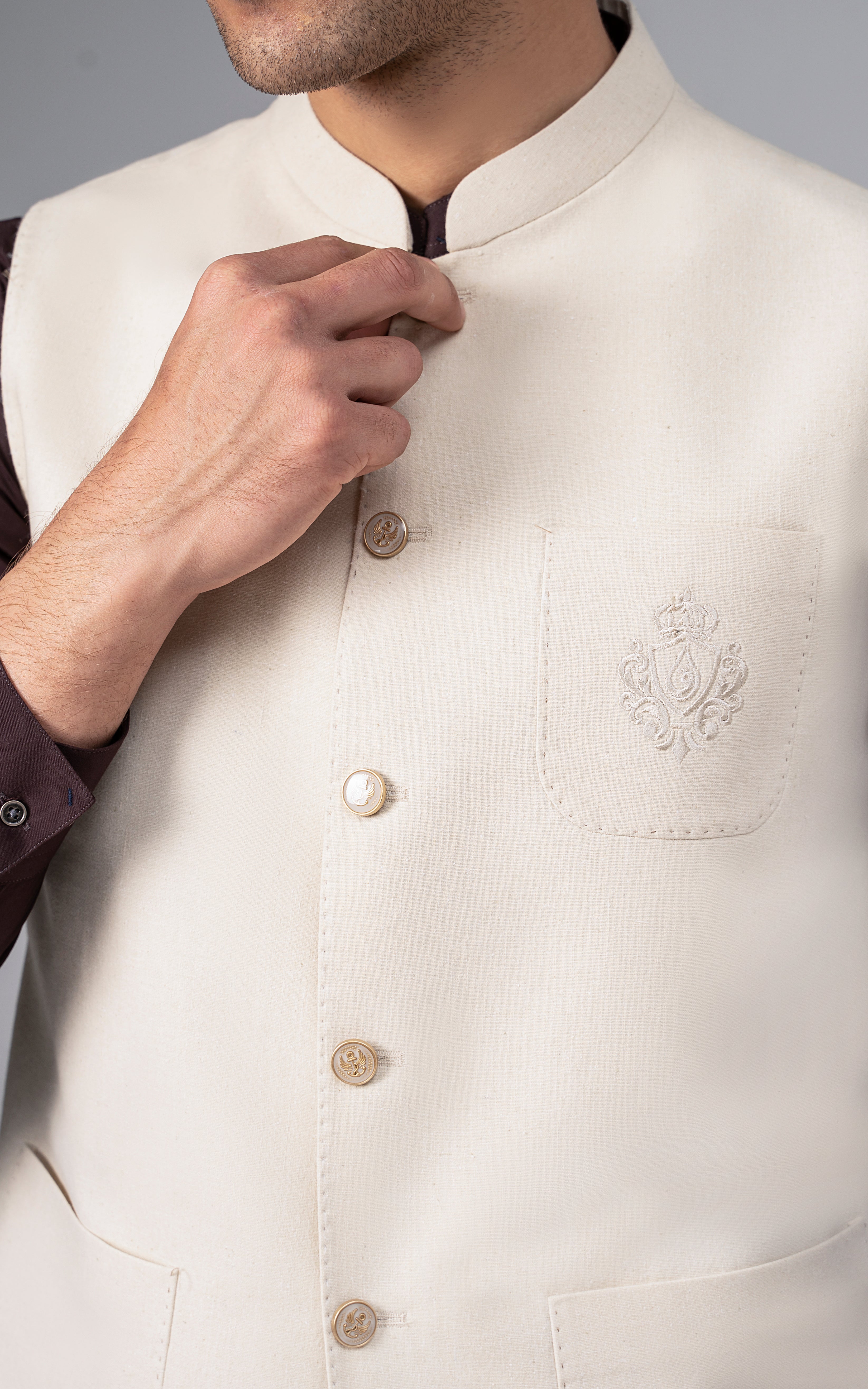 LOGO EMBROIDERED WAISTCOAT- CLASSIC COLLECTIONOFF WHITE
