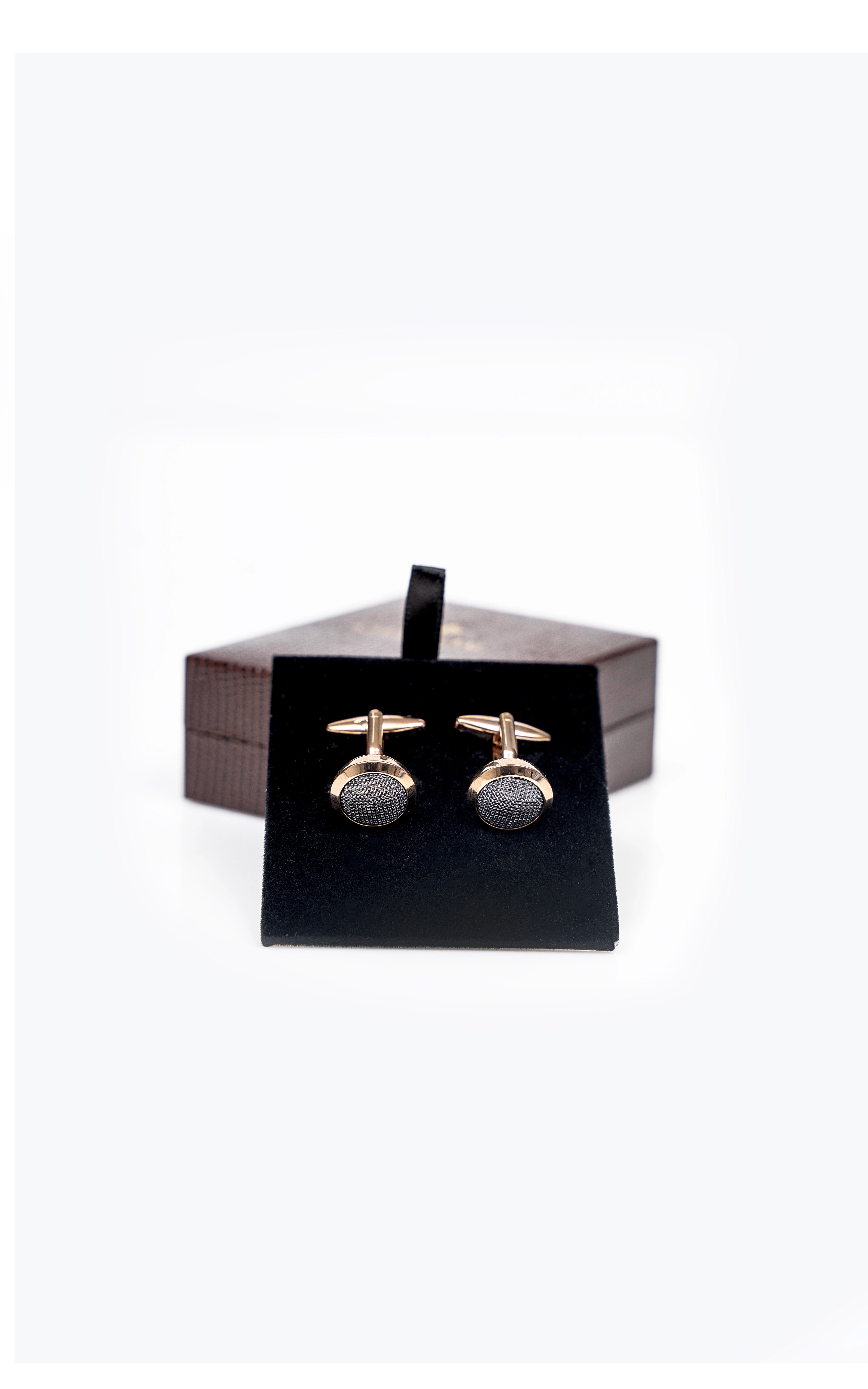 CUFFLINKS
