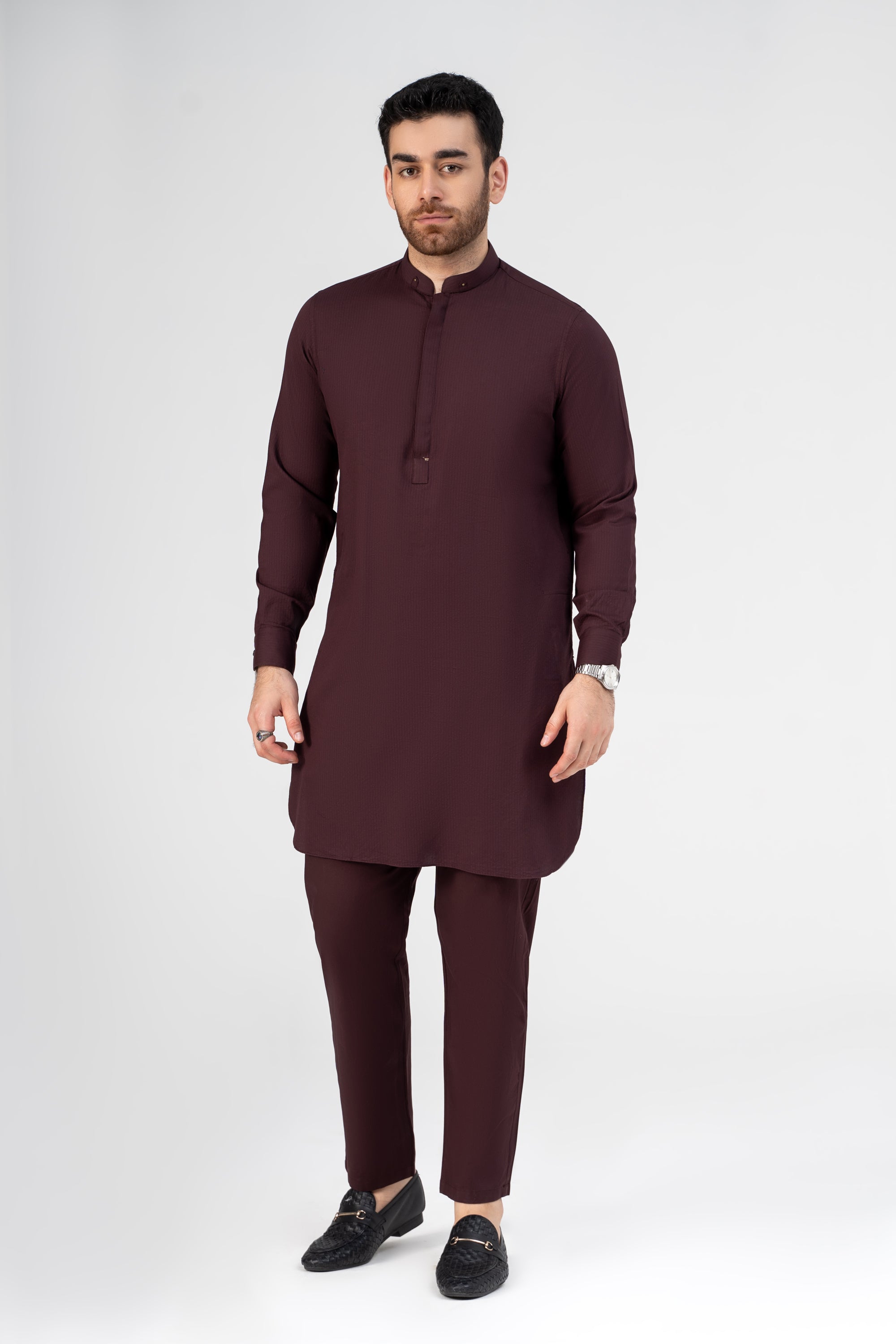 SELF DOBBY KURTA PAJAMA MAROON