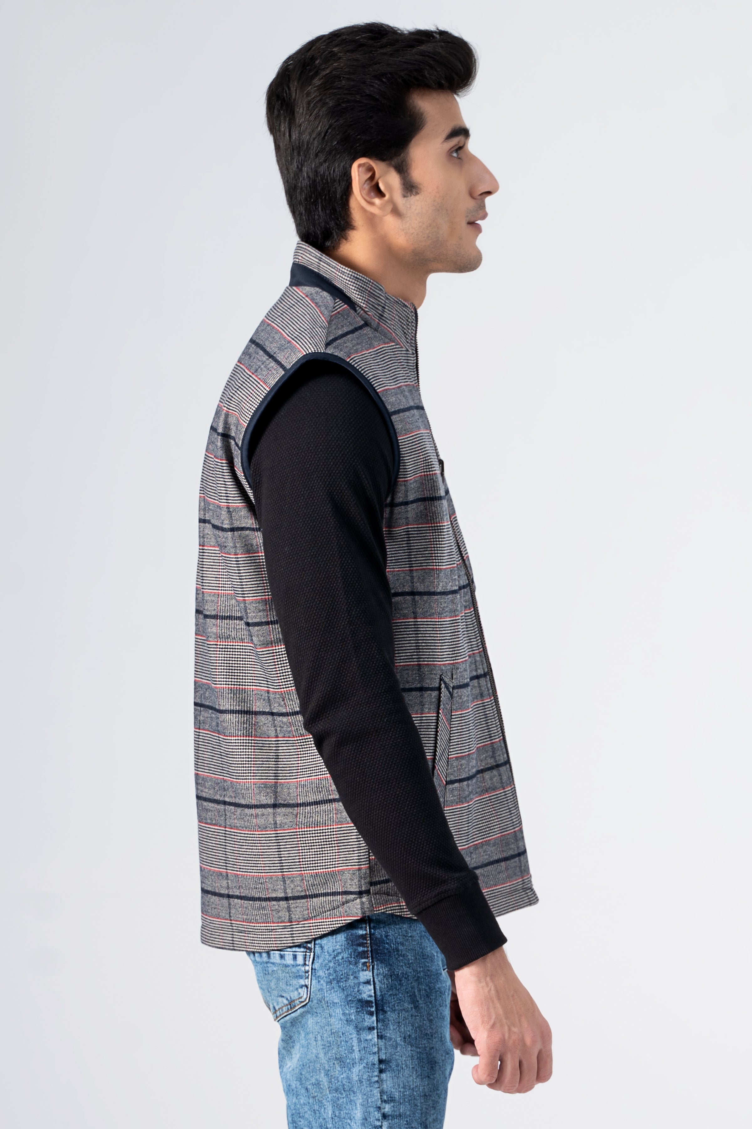 Reversible quilted jacket, plaid gray/red paneling with full zipper and side pockets
