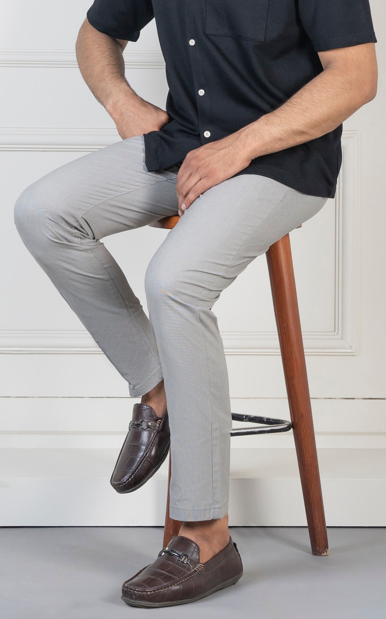 SMART FIT TEXTURED PANT LIGHT GREY