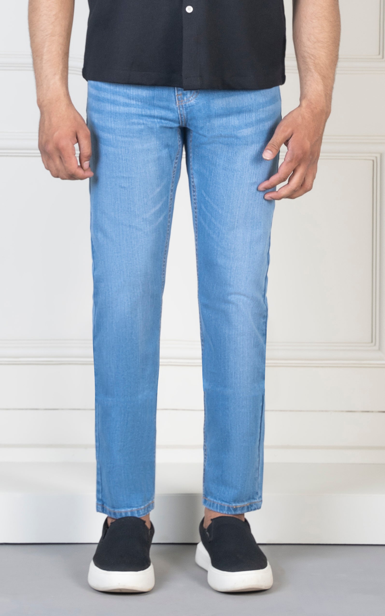 STRAIGHT FIT JEANS LIGHT BLUE