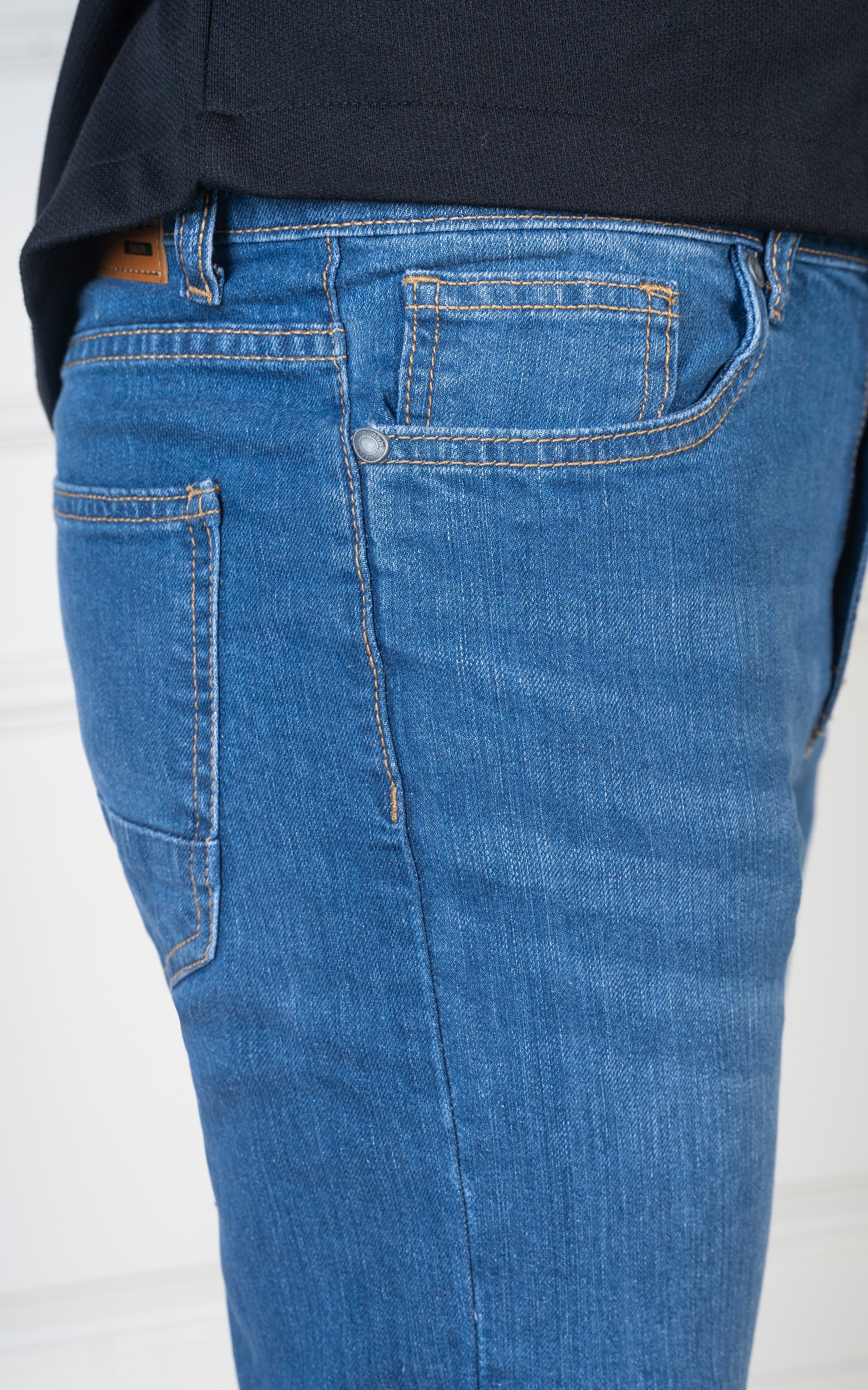 STRAIGHT FIT JEANS MID BLUE