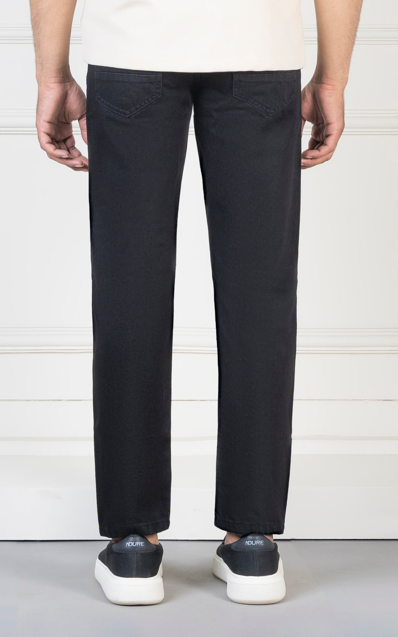 STRAIGHT FIT JEAN BLACK