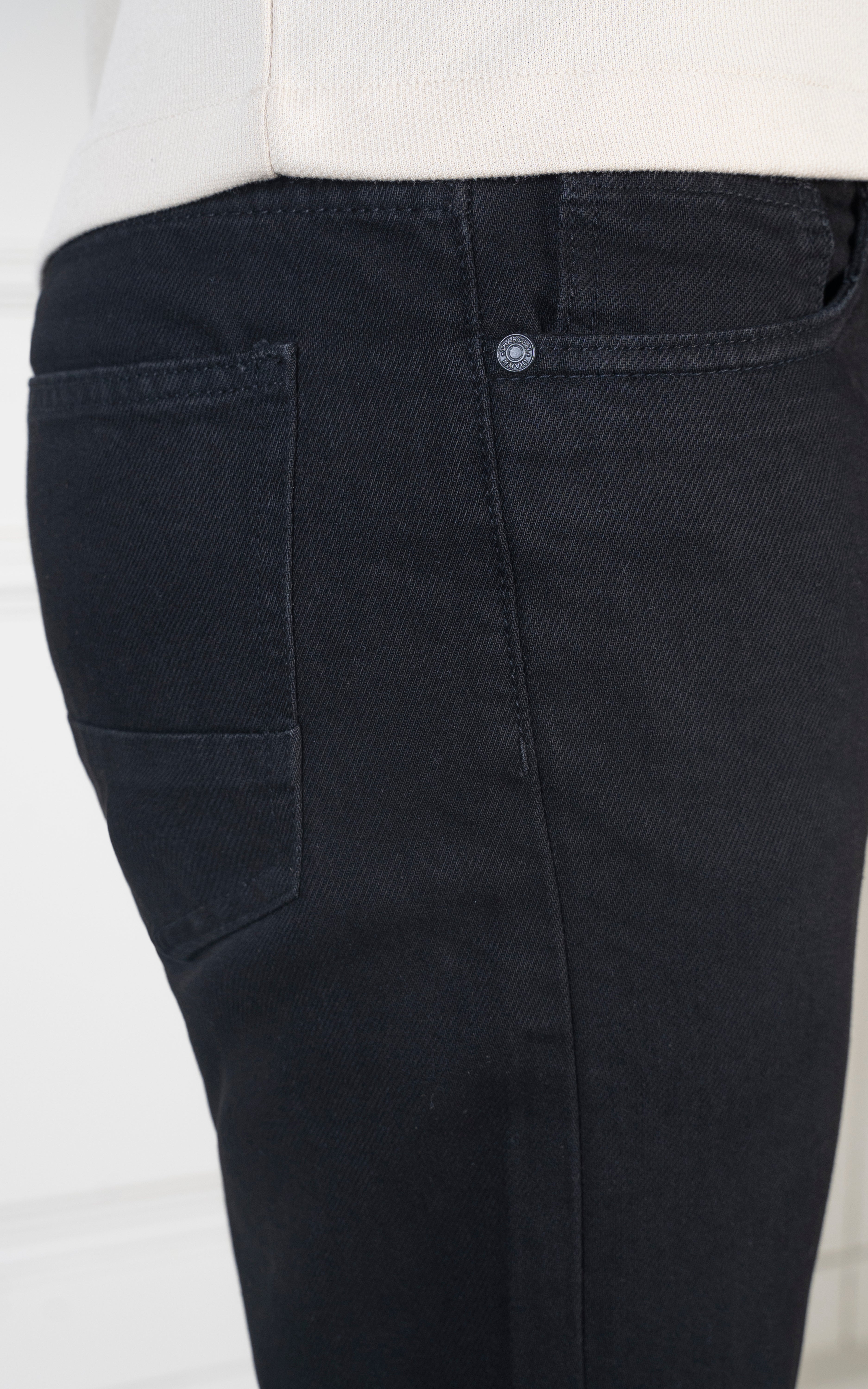 STRAIGHT FIT JEAN BLACK