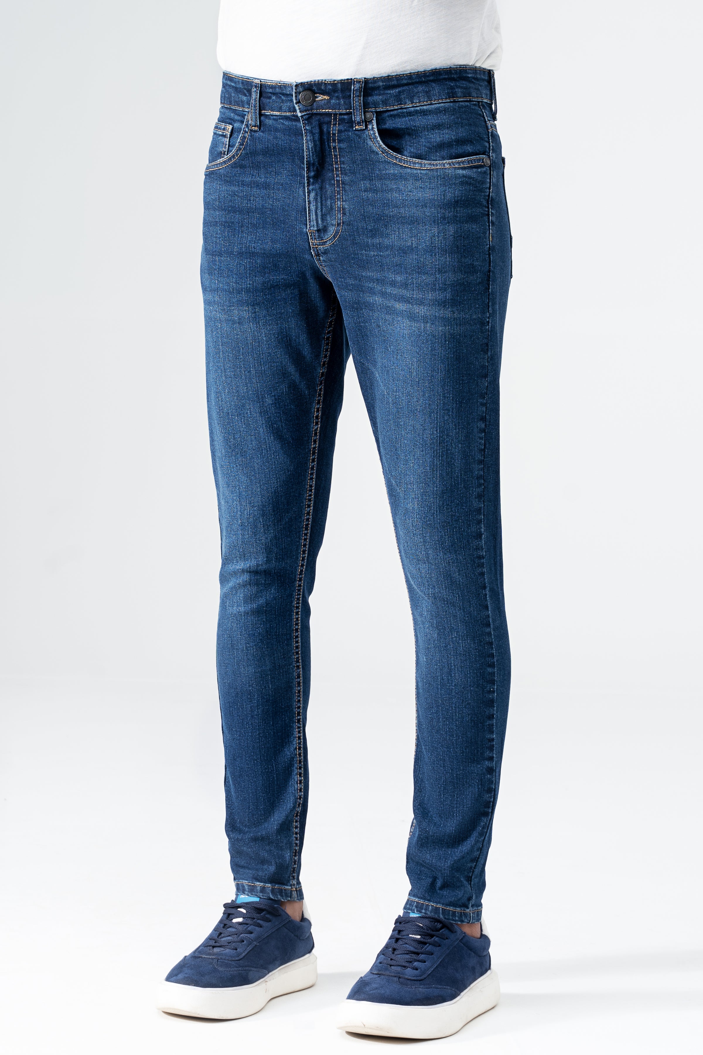 Skinny-fit dark blue denim jeans with button fly and five pockets