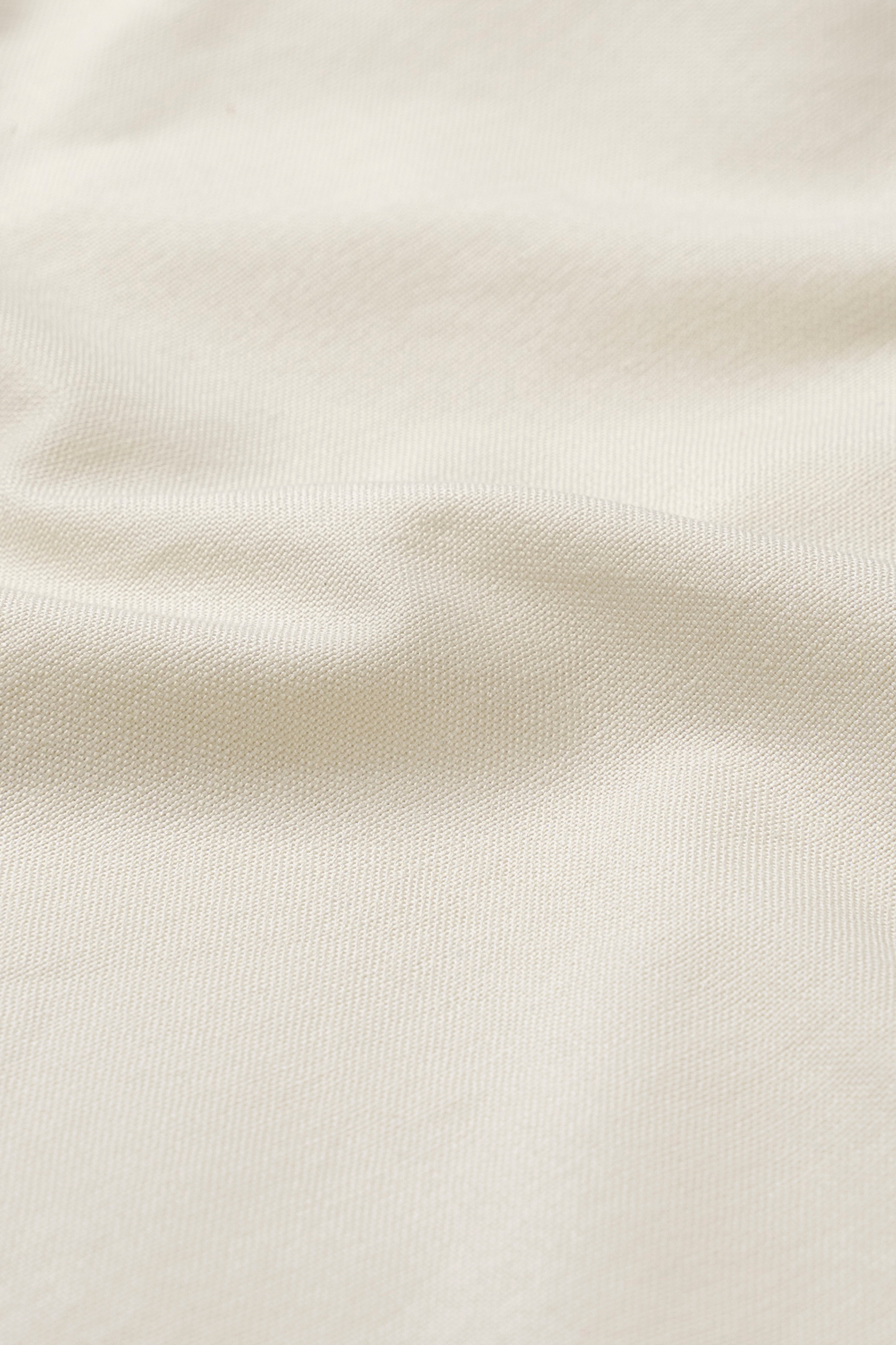 BUTTON DOWN COLLAR SHIRT BEIGE