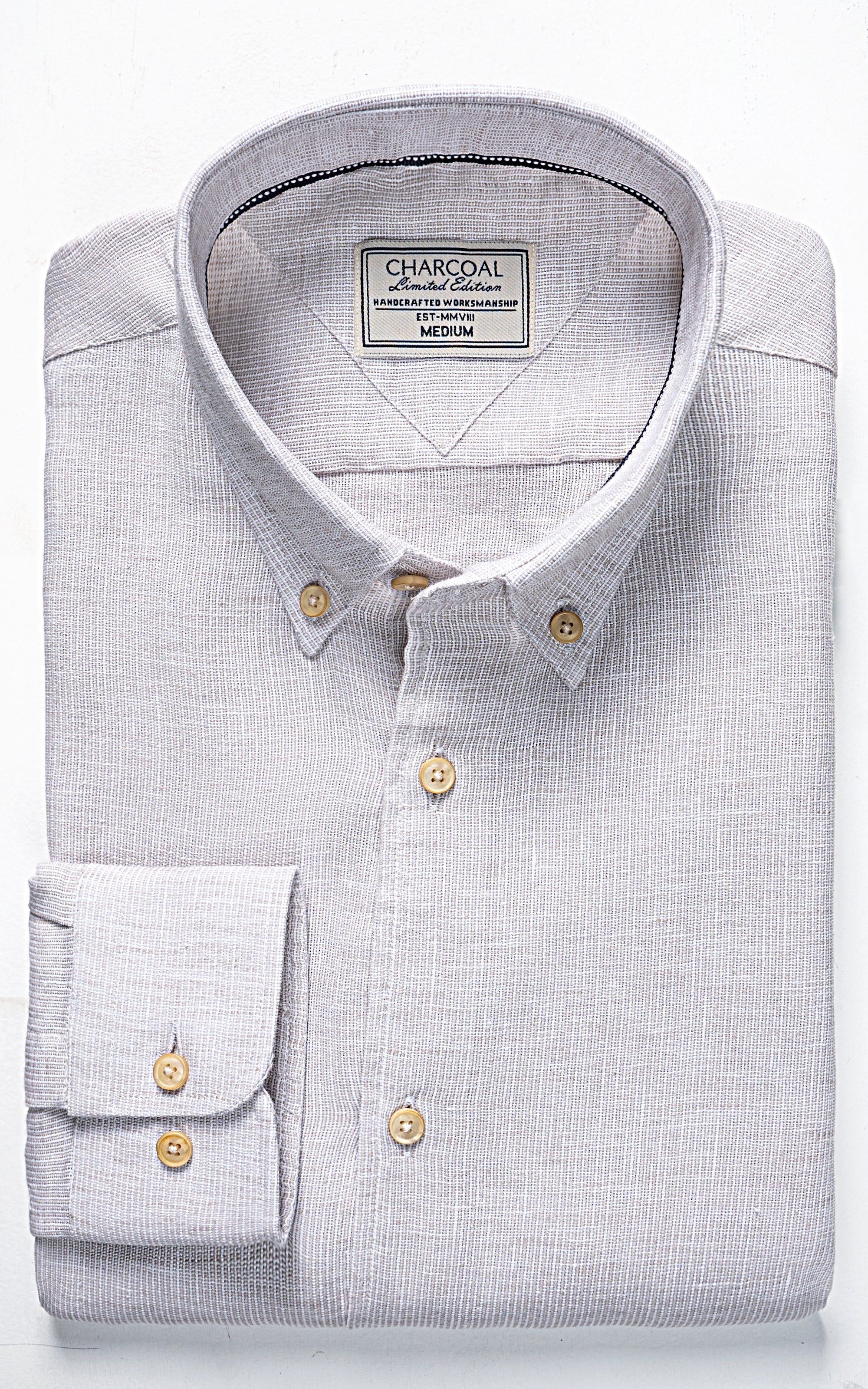 Light beige linen limited edition shirt, front with chest pocket and button placket