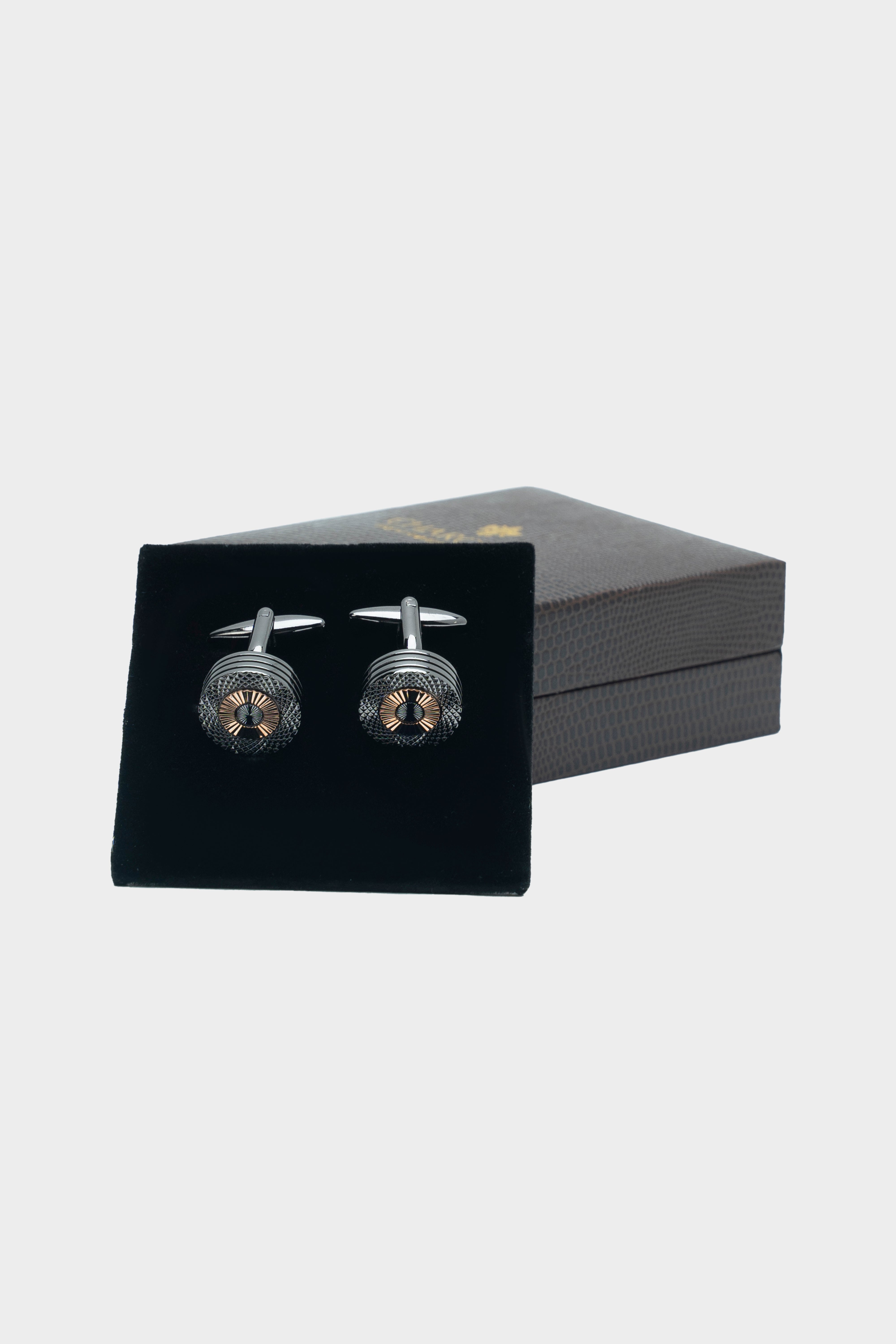 CUFFLINKS