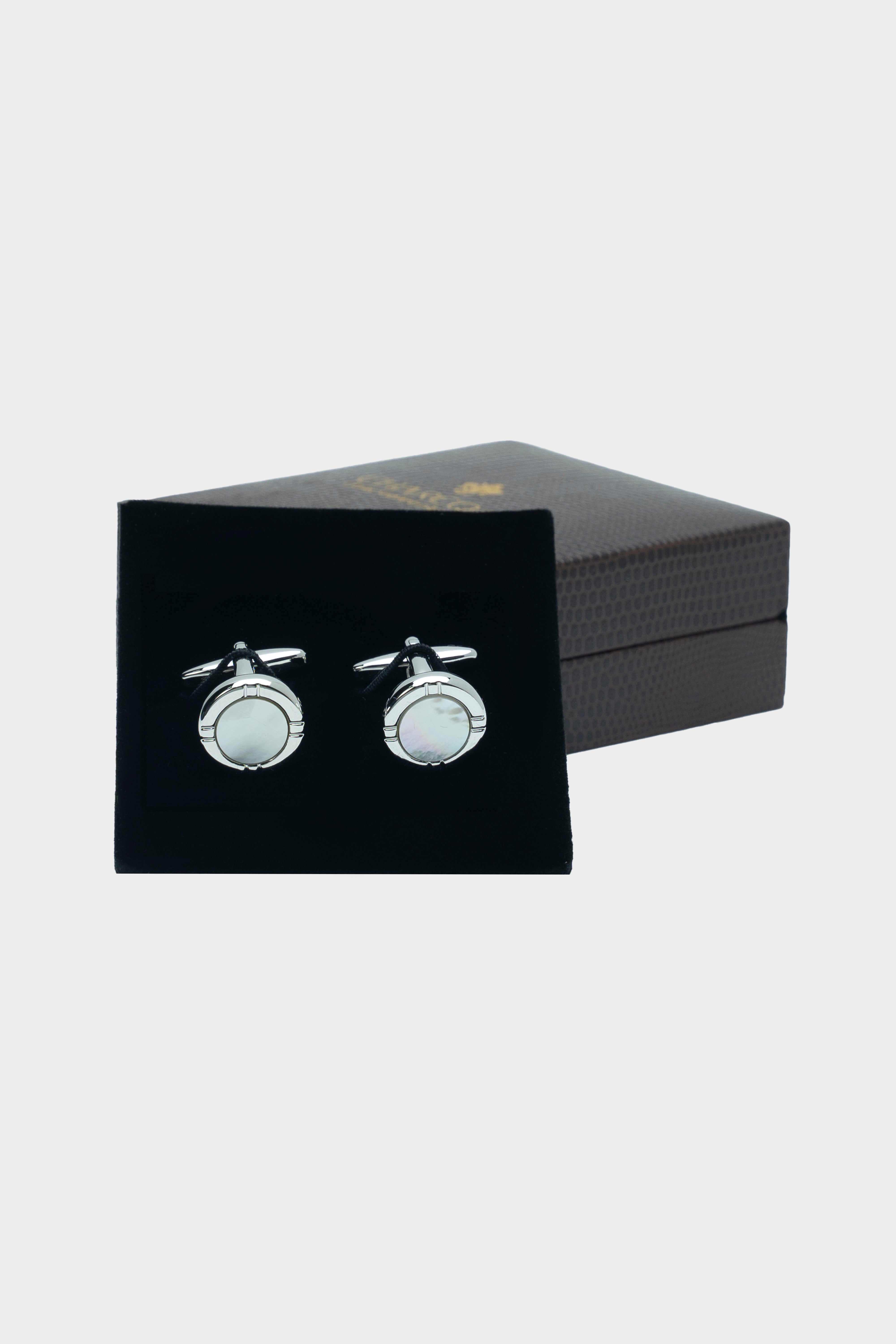 CUFFLINKS