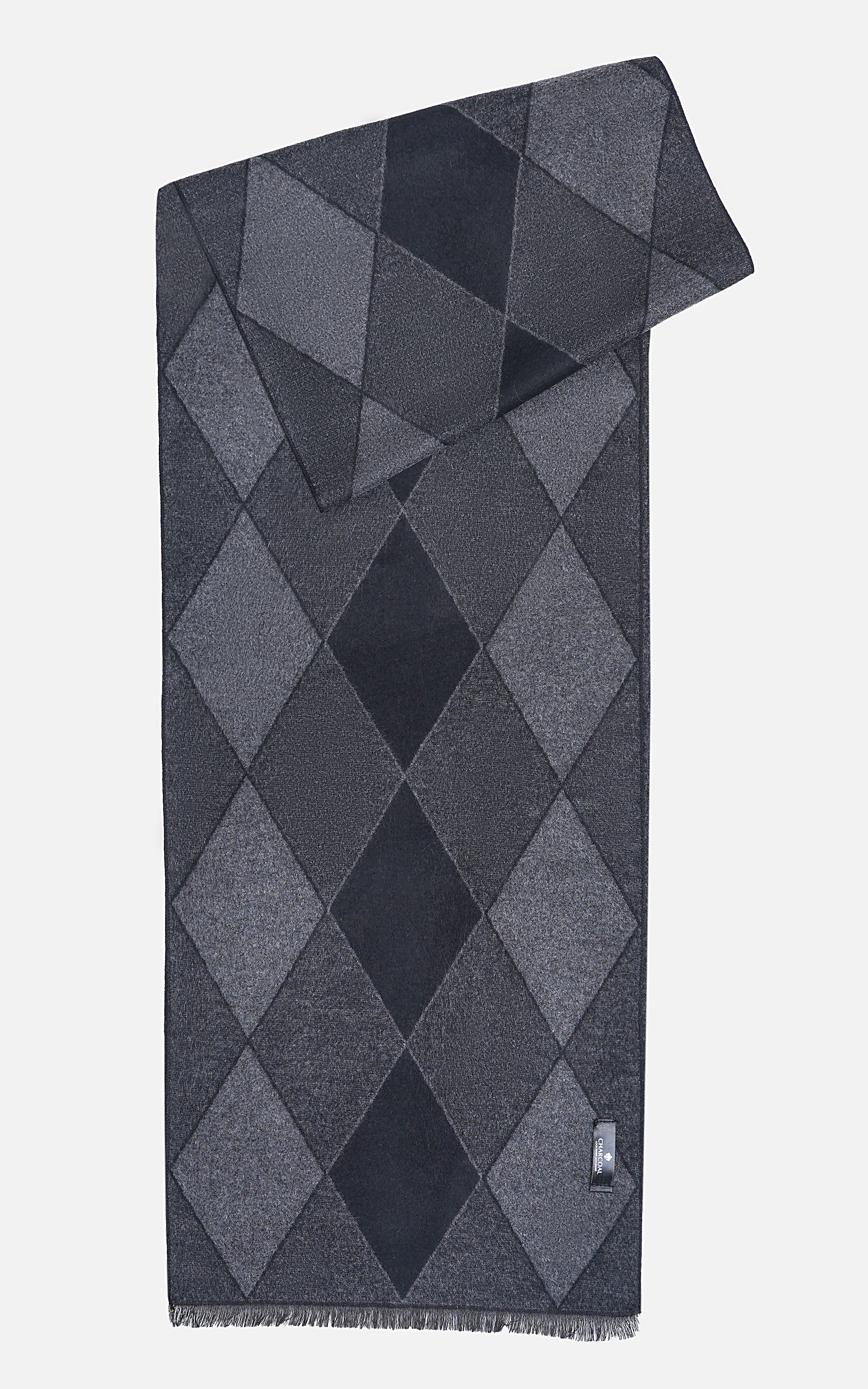 Argyle scarf in dark gray, layered diamond pattern, fringed hem