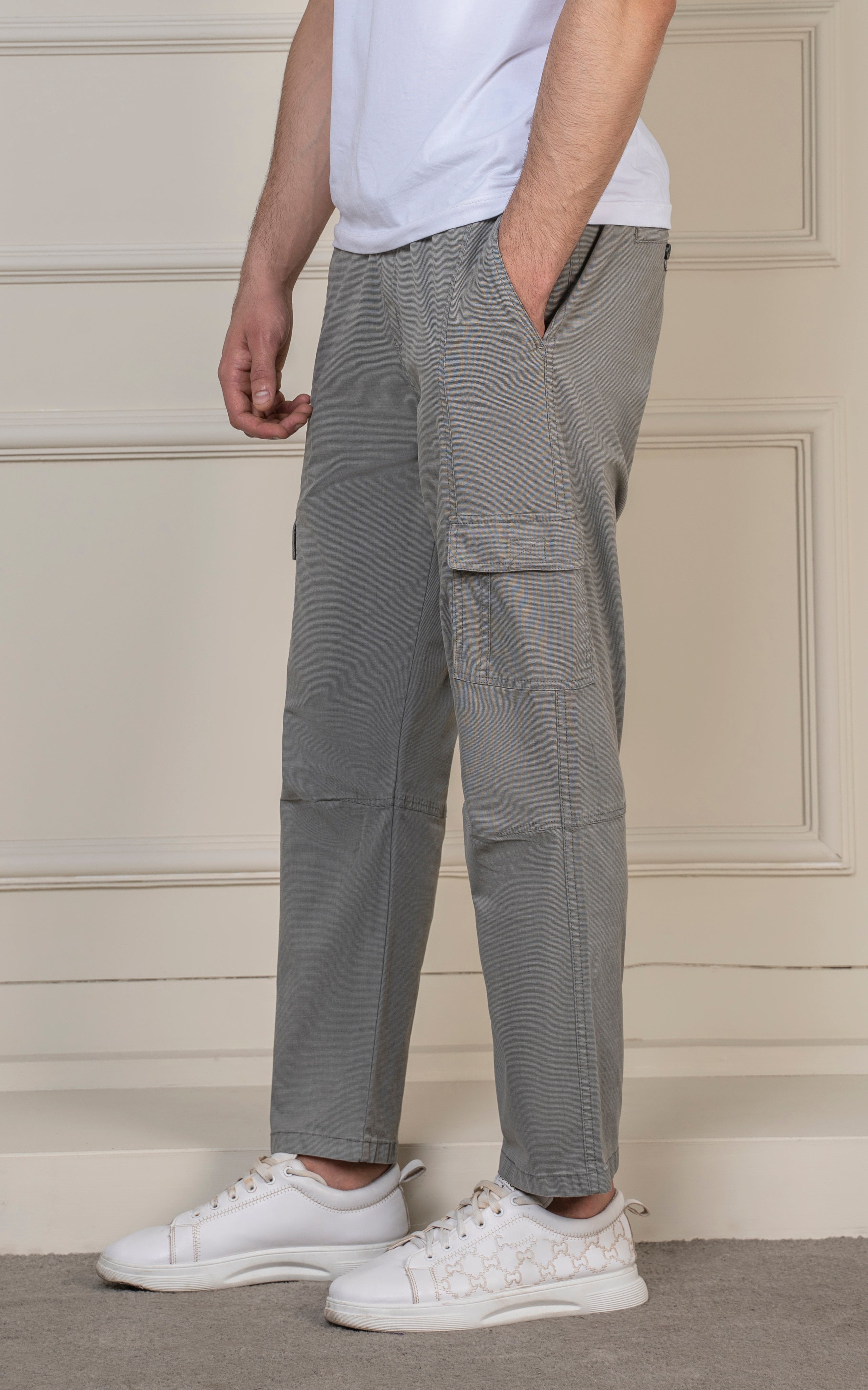 STRAIGHT FIT TEXTURED CARGO TROUSER GREY