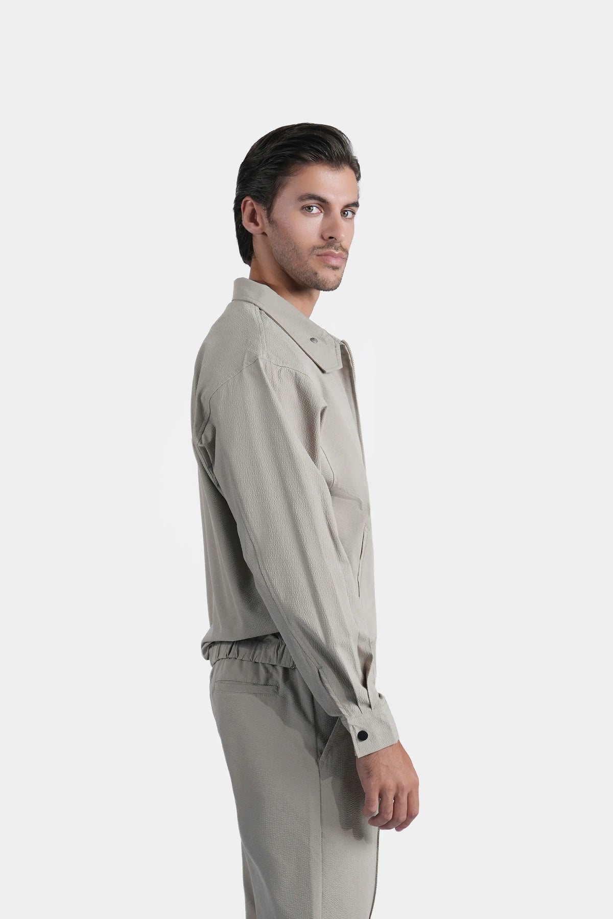 Men's sage seersucker raglan-sleeve jacket with zipper front and button cuffs