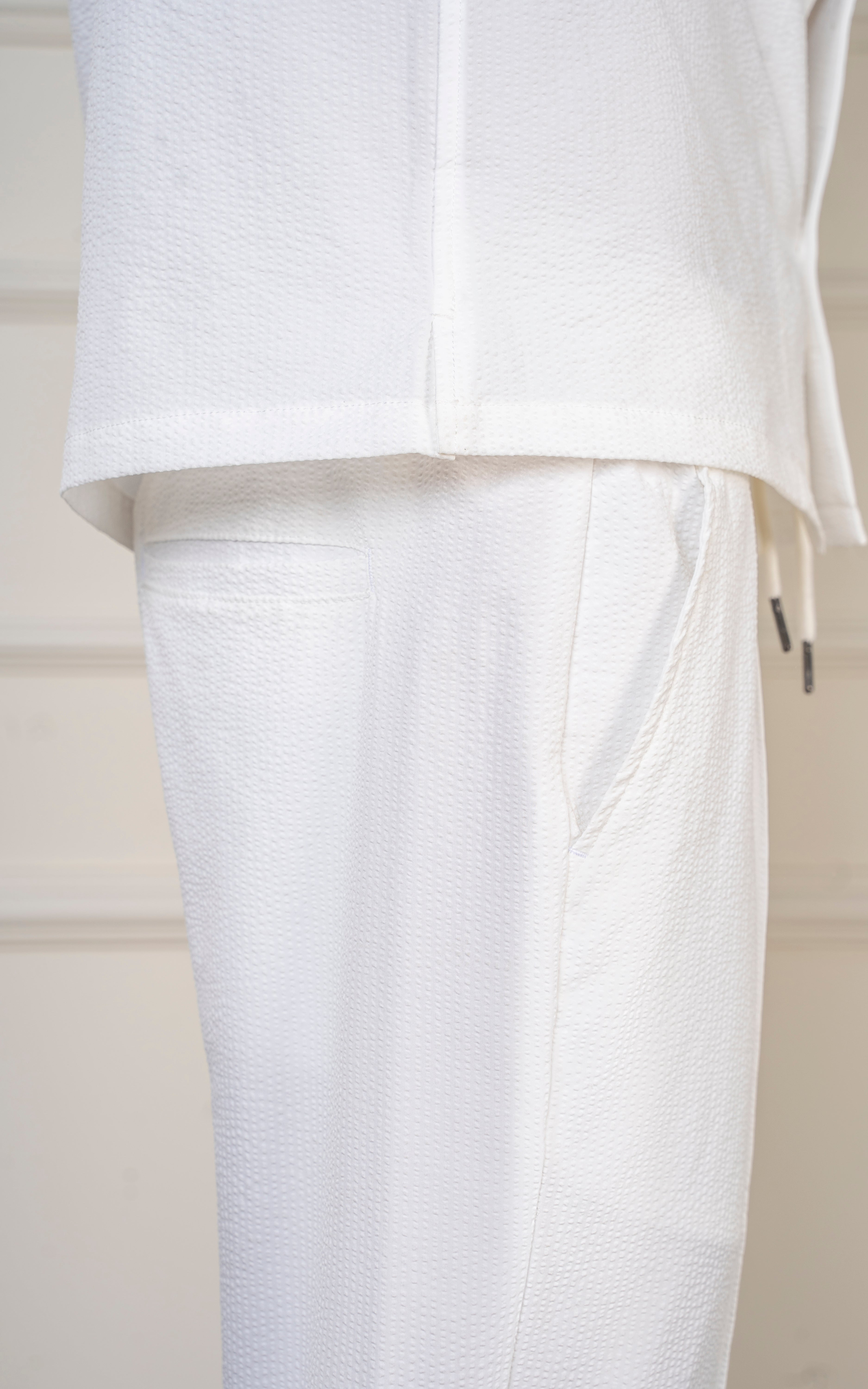 SMART FIT TEXTURED JOGGER TROUSER OFF WHITE