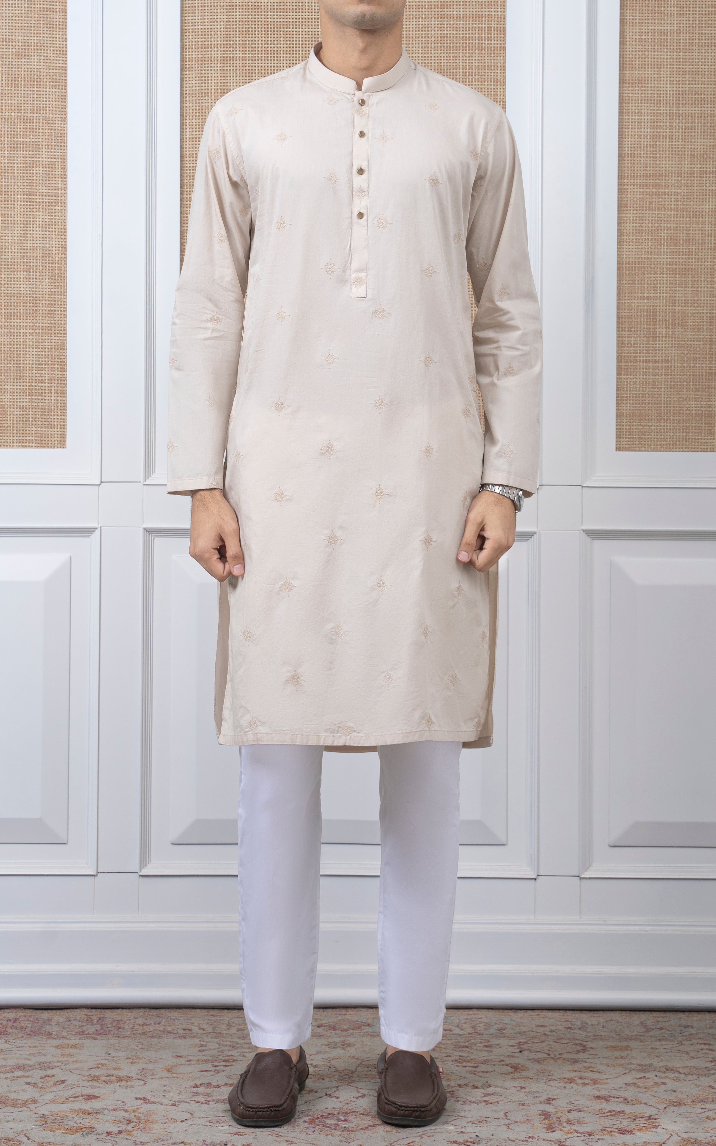 SPRAY EMBROIDERED KURTA- SIGNATURE COLLECTION IVORY