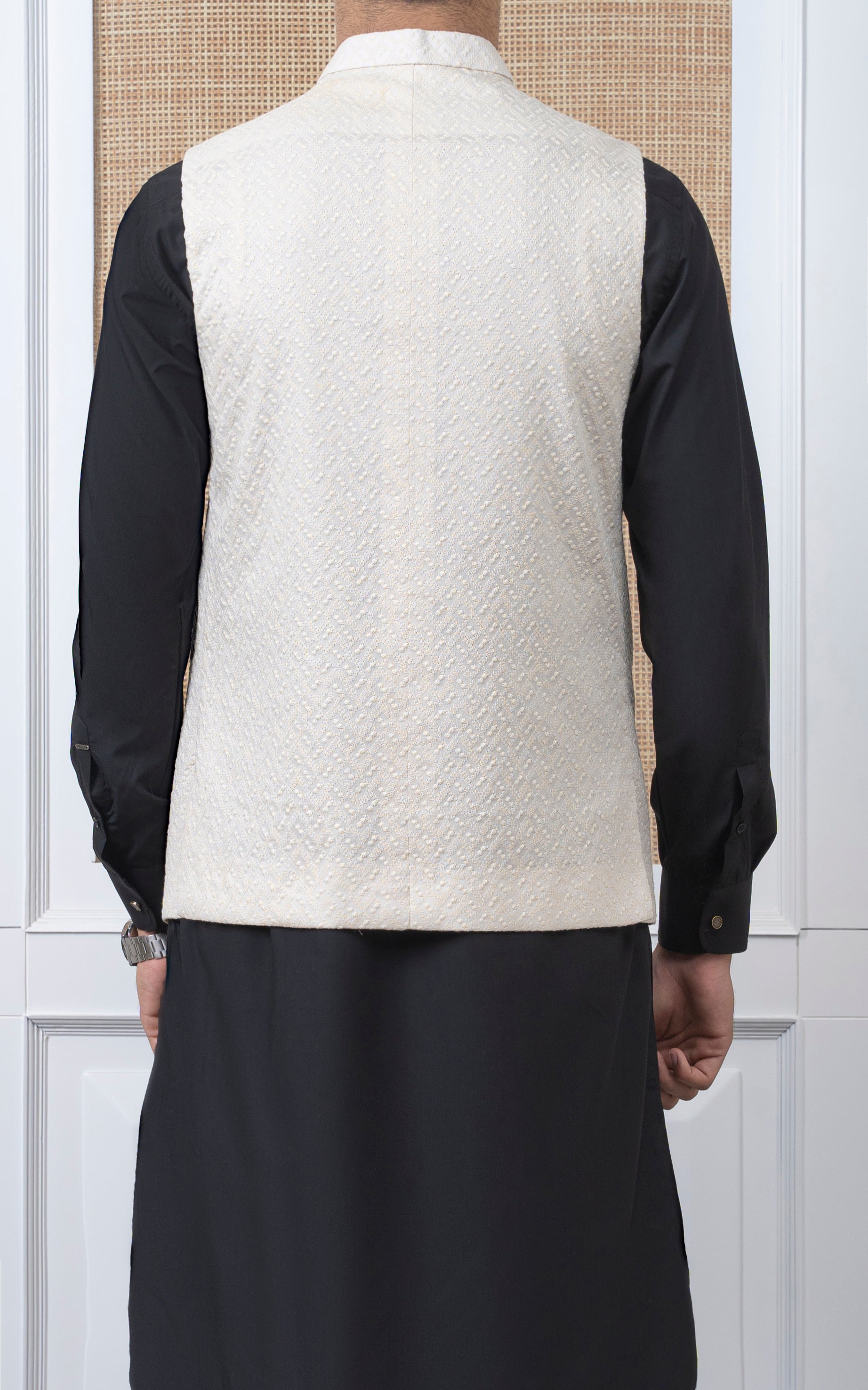 SCHIFFLI EMBROIDERED W/C -SIGNATURE COLLECTION CREAM