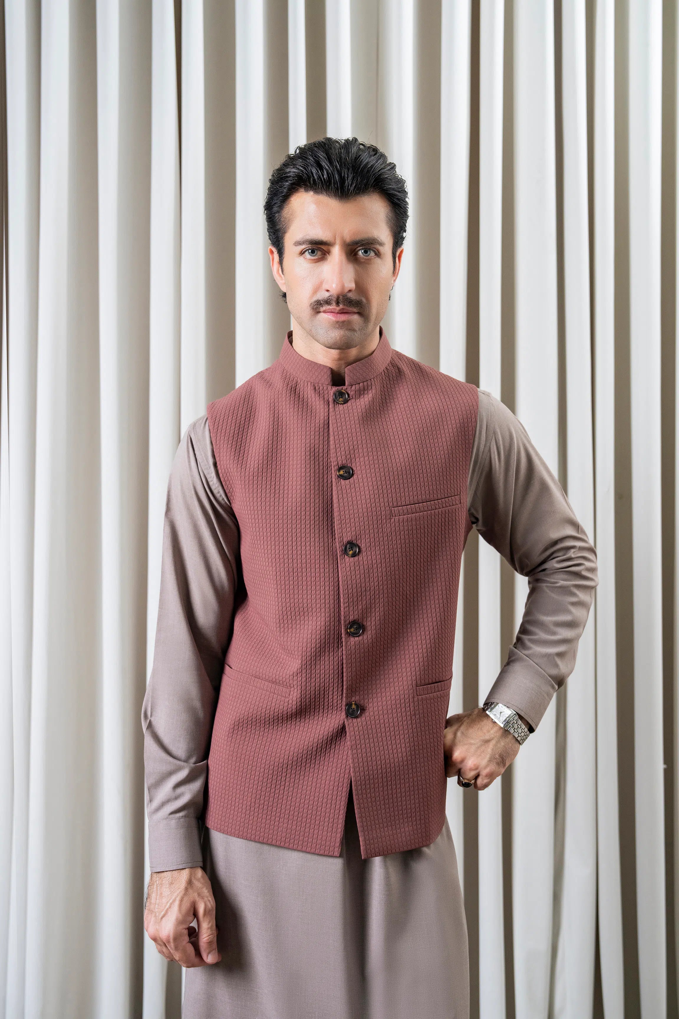 JACQUARD TEXTURED WAISTCOAT | SIGNATURE COLLECTION CORAL