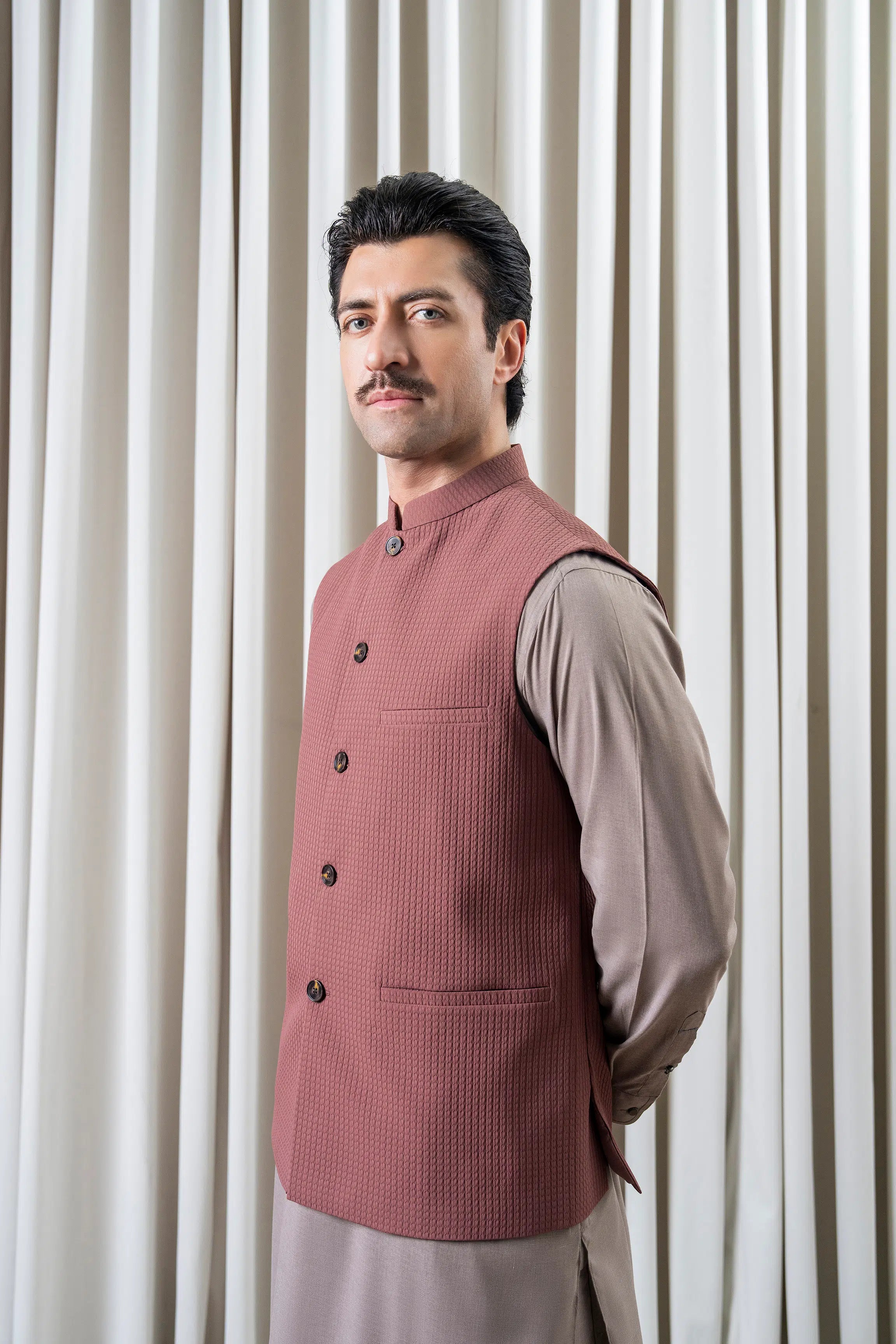JACQUARD TEXTURED WAISTCOAT | SIGNATURE COLLECTION CORAL