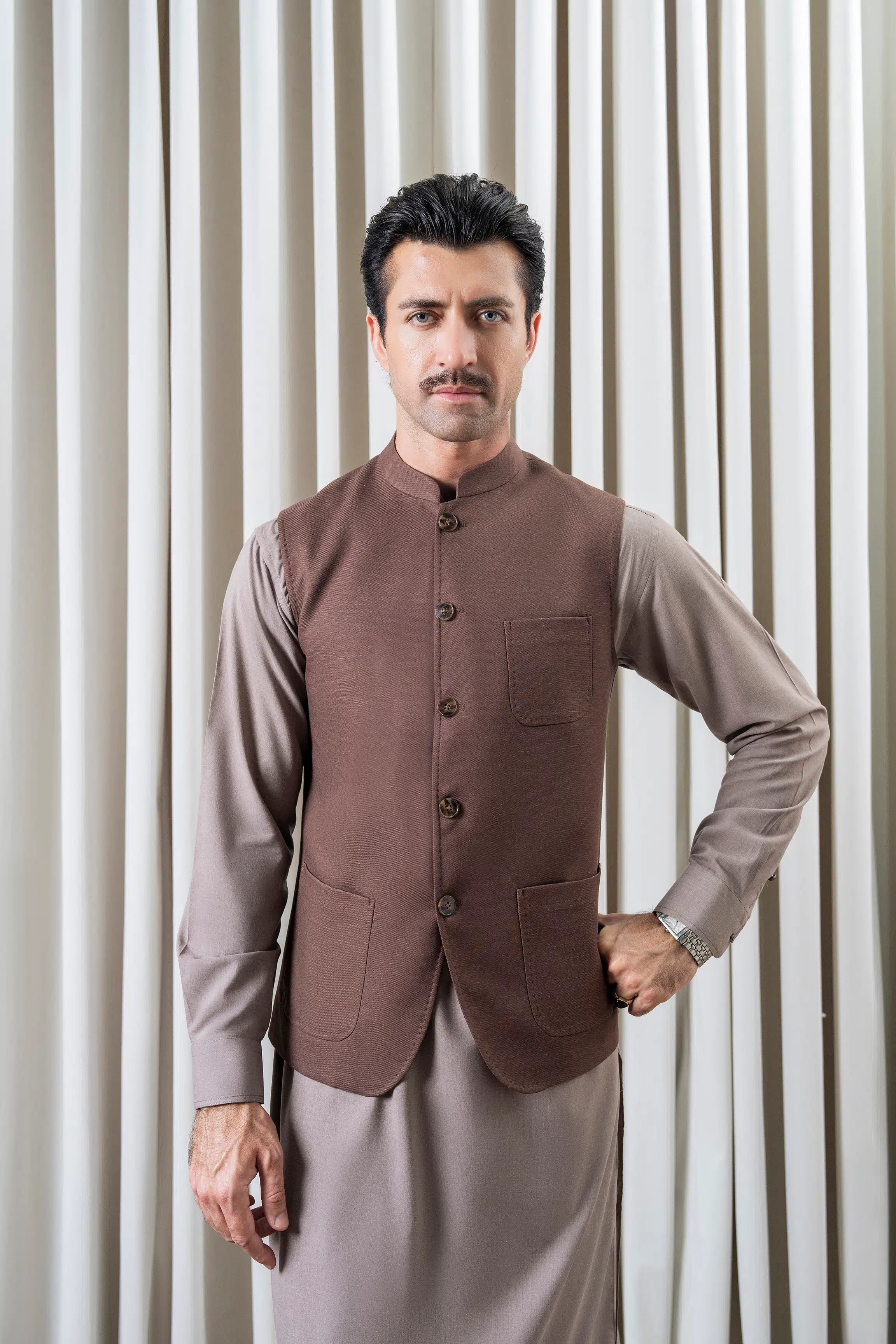 TWILL - COTTON LINEN WAISTCOAT | SIGNATURE COLLECTION BROWN