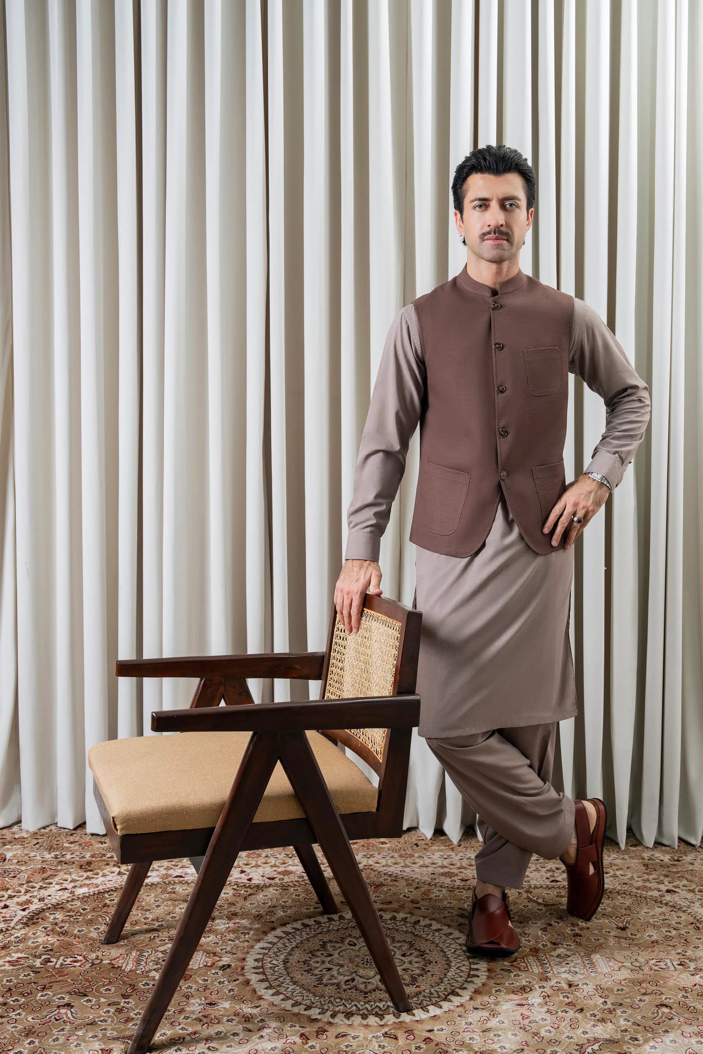TWILL - COTTON LINEN WAISTCOAT | SIGNATURE COLLECTION BROWN