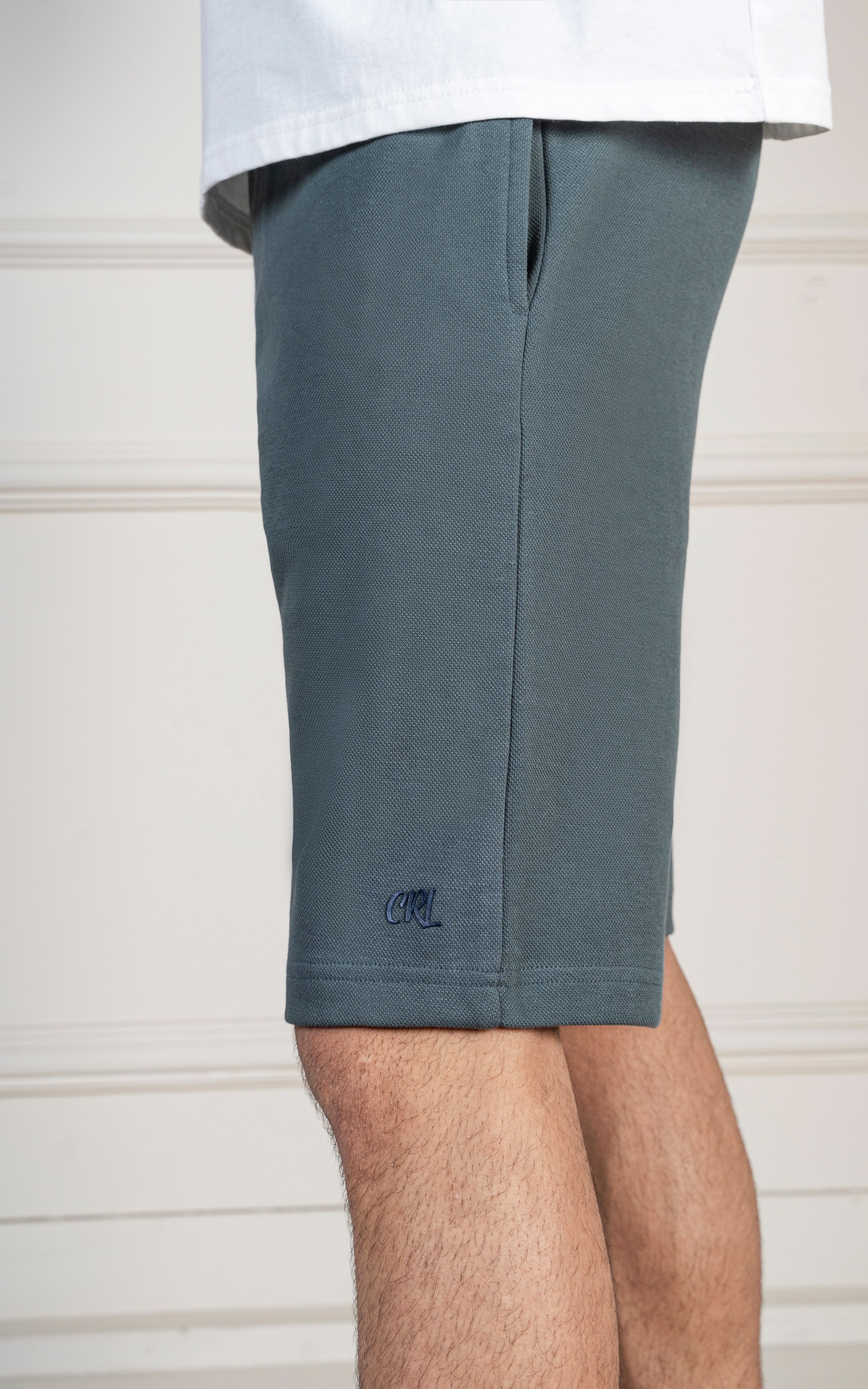 SLIM FIT PIQUE INTERLOCK SHORT SEA GREEN