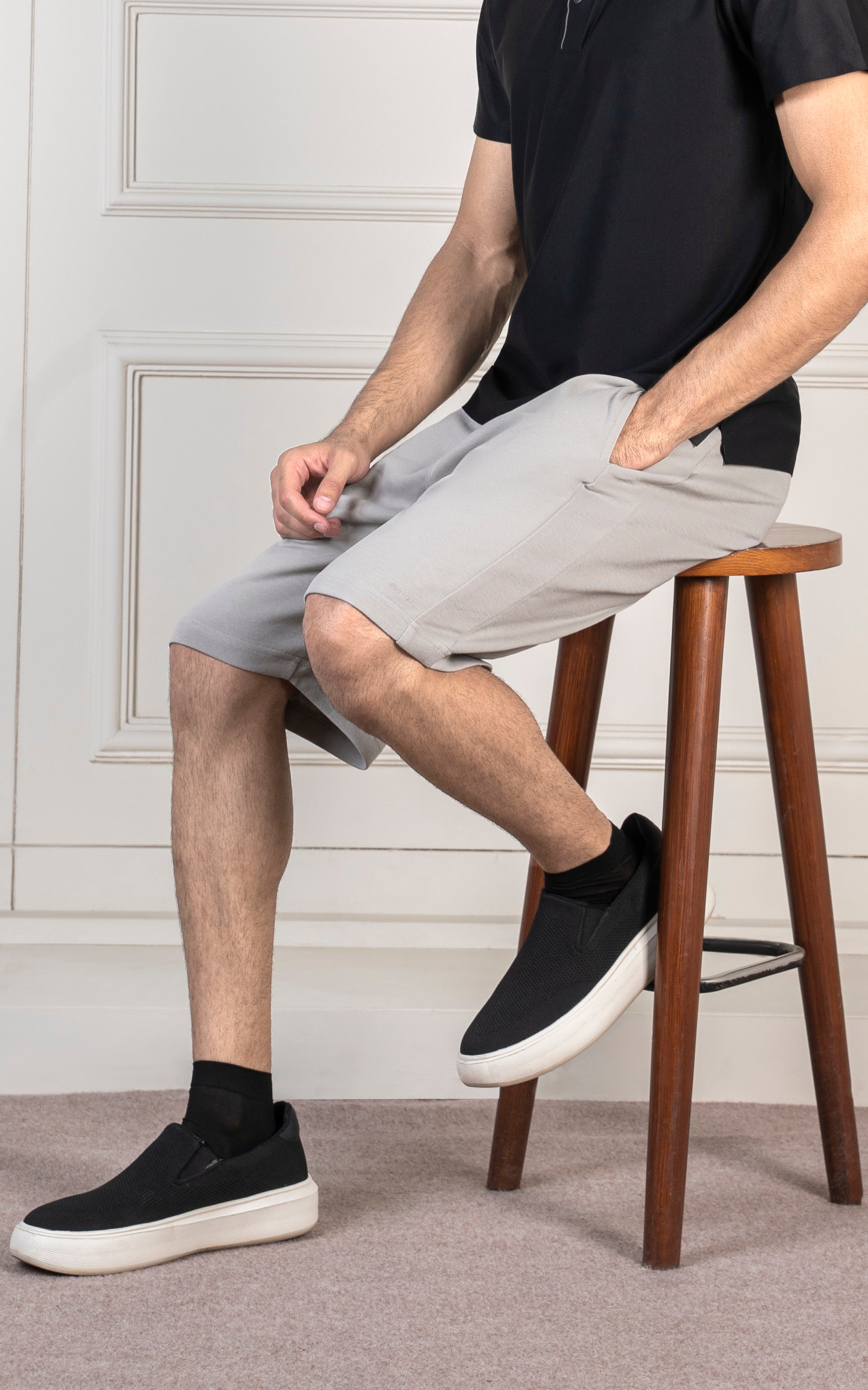 REGULAR FIT INTERLOCK SHORT MOUSE GREY