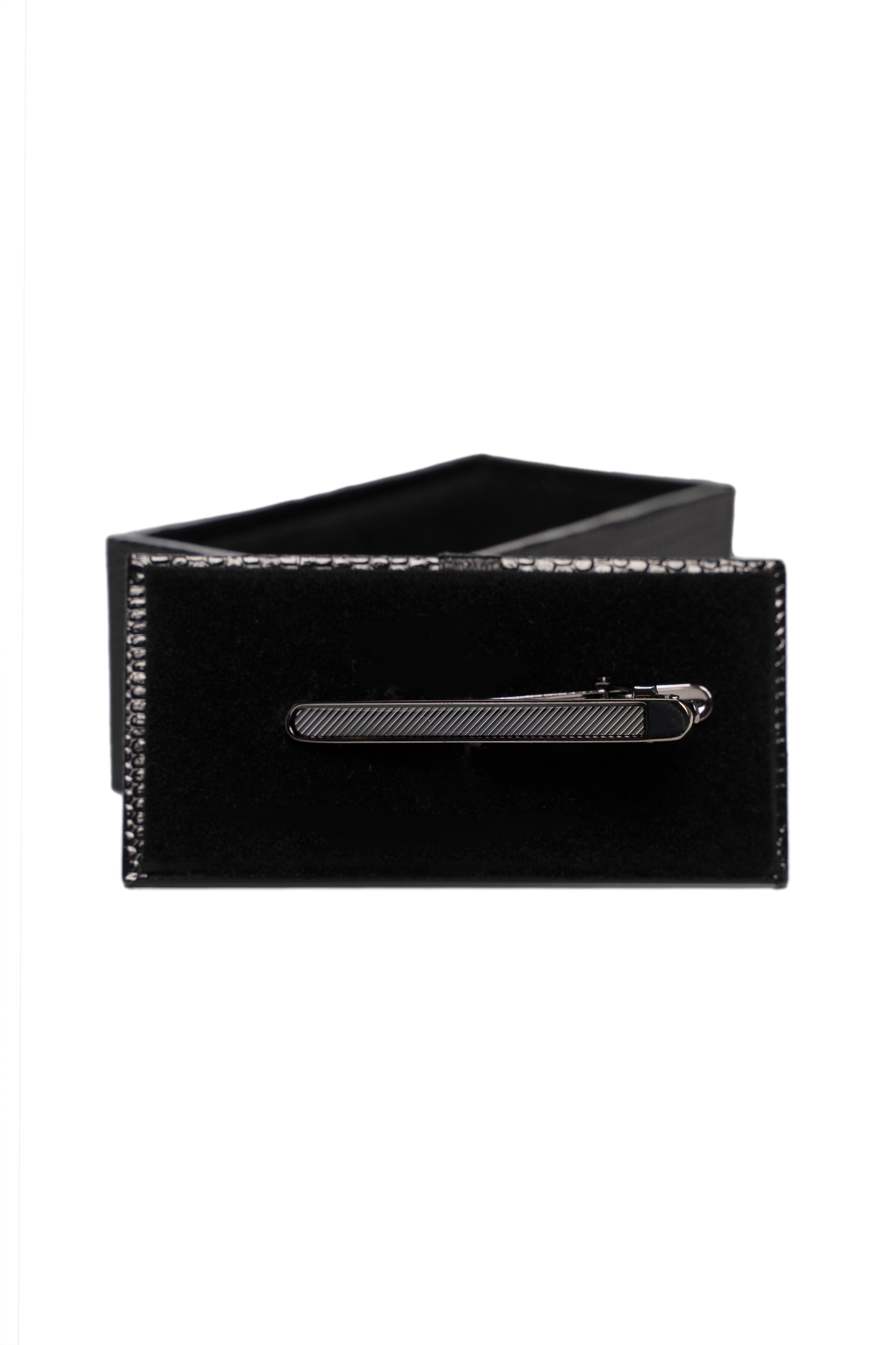 TIE PIN