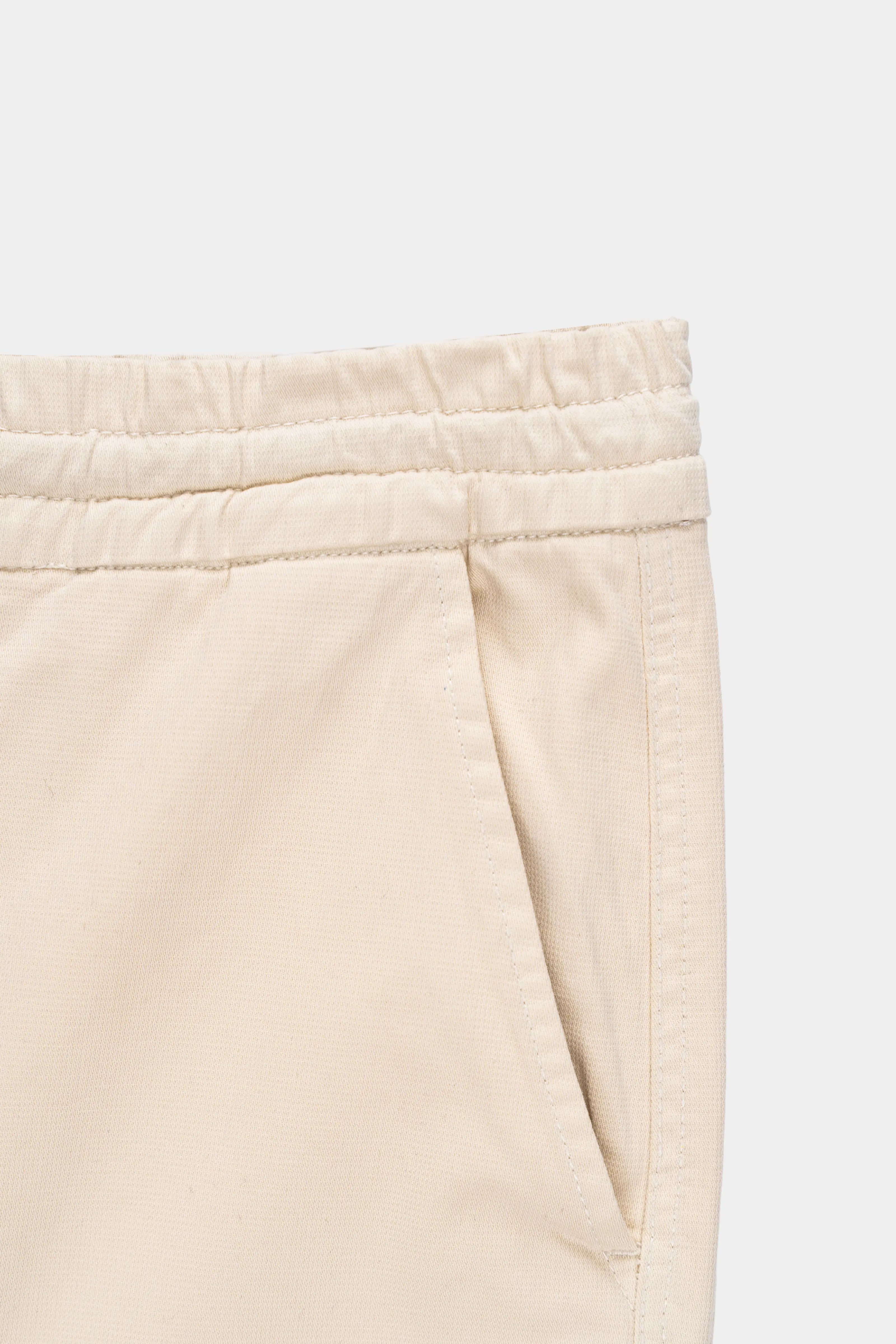 CASUAL TROUSER SLIM FIT BEIGE
