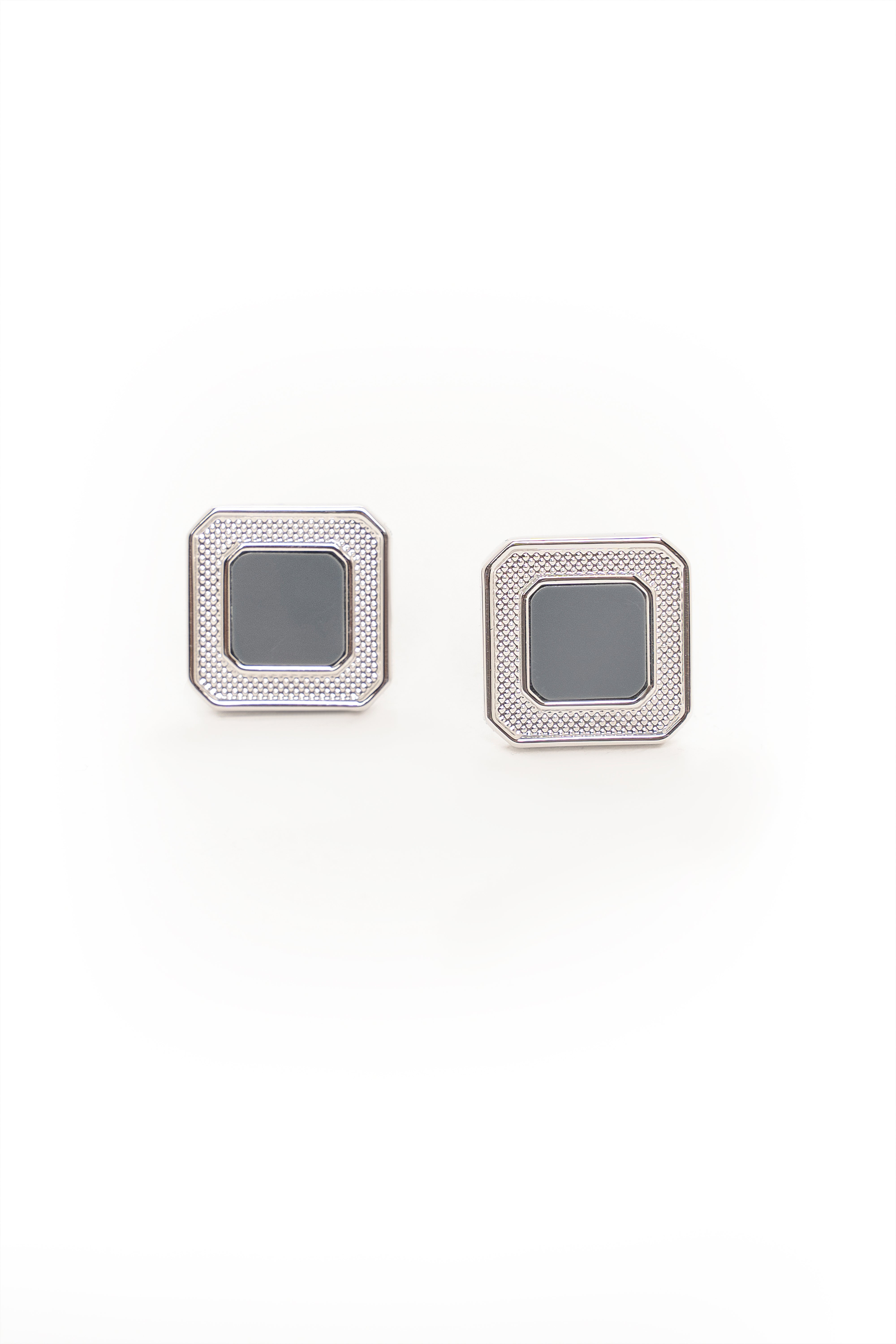 CUFFLINKS