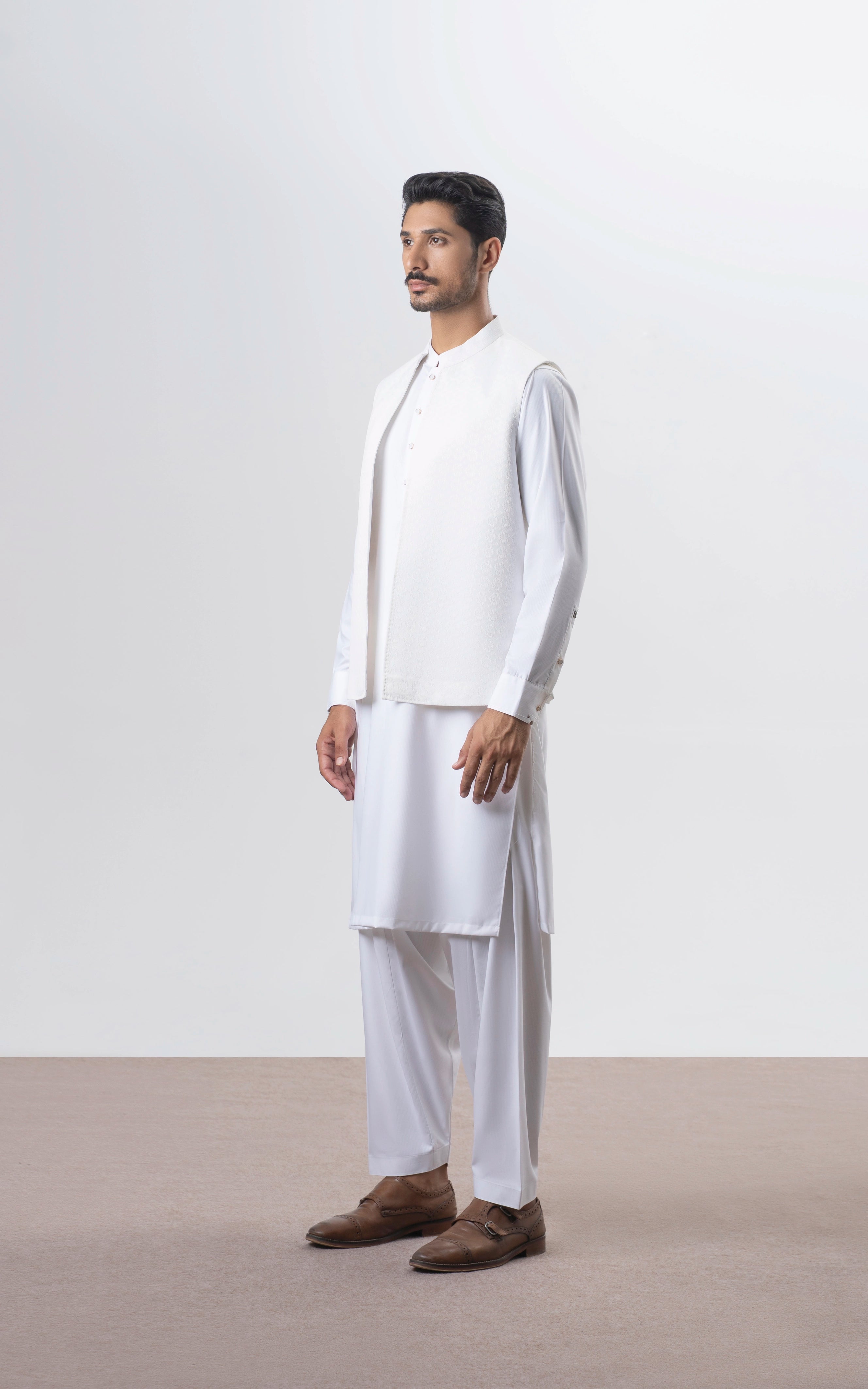 BLENDED TEXTURED WAISTCOAT | PREMIUM COLLECTION WHITE