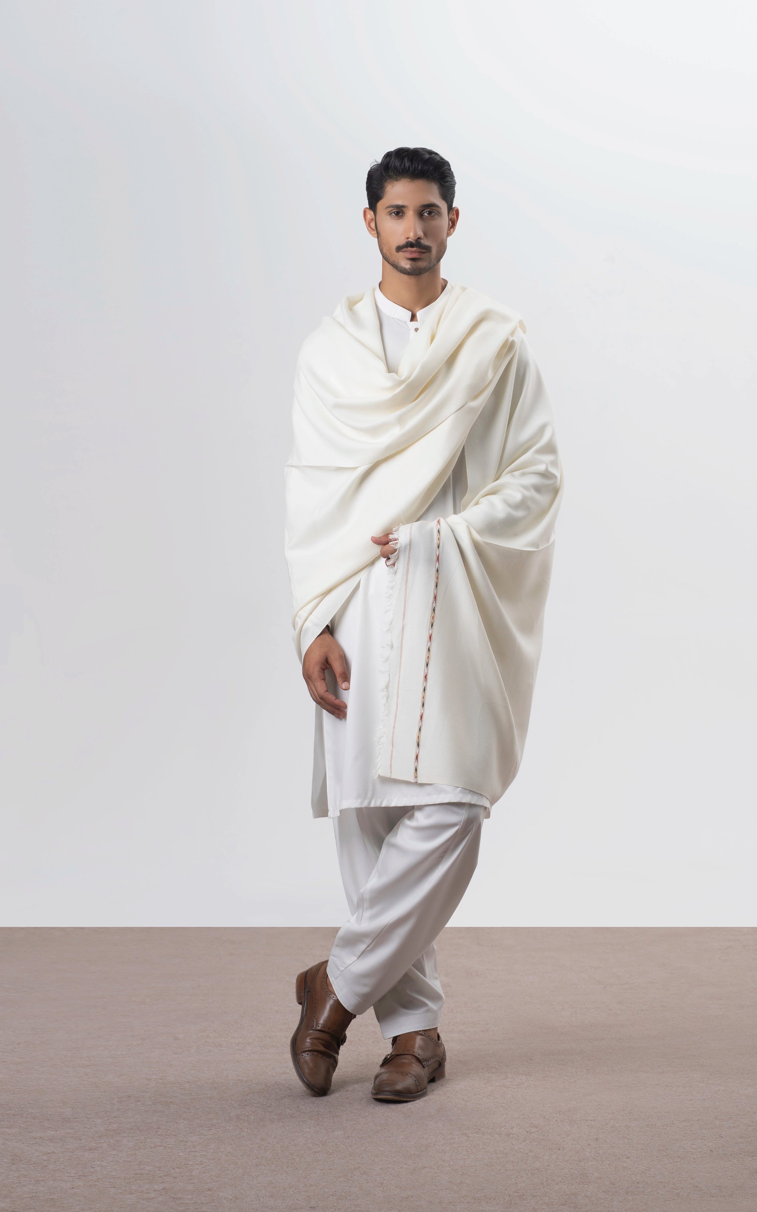 PLAIN BLENDED | CLASSIC WOOL SHAWL WHITE