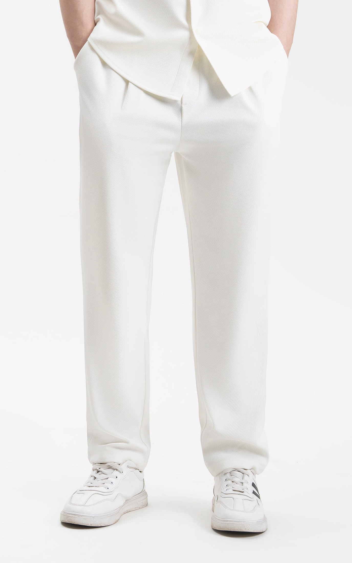 CASUAL TROUSER RELAX FIT OFF WHITE