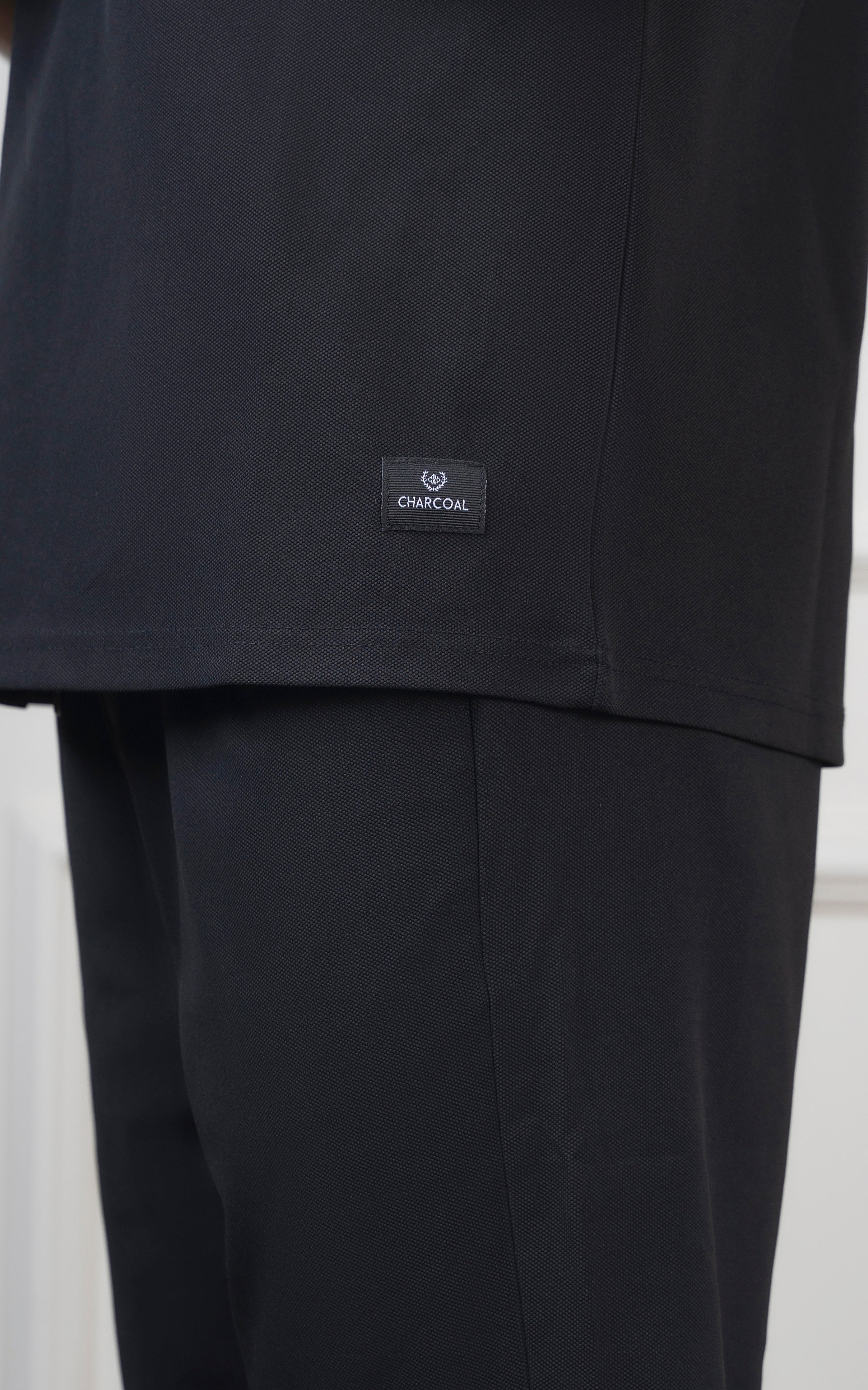 REGULAR FIT TEXTURED SHORT BLACK