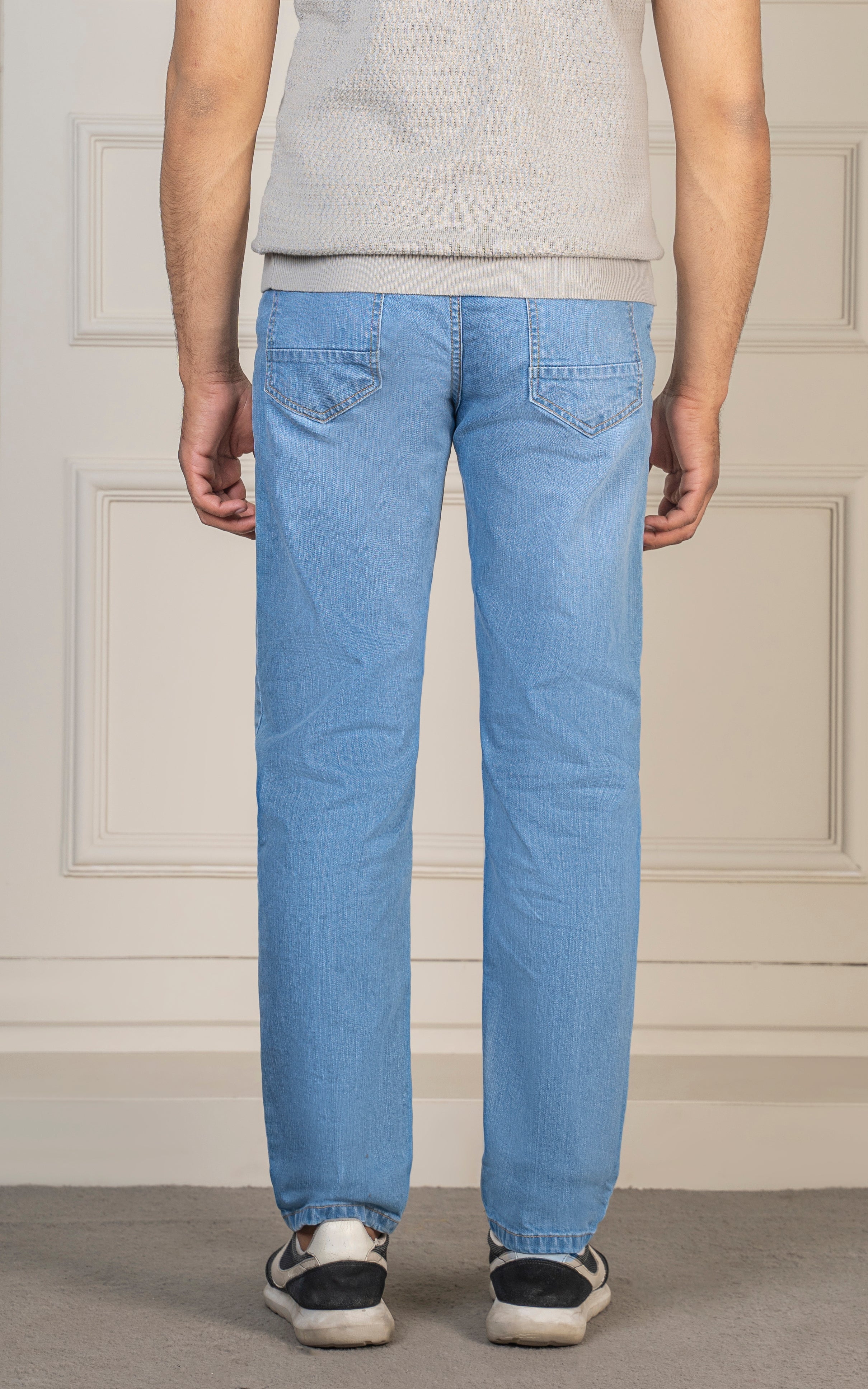REGULAR STRAIGHT FIT JEAN LIGHT BLUE