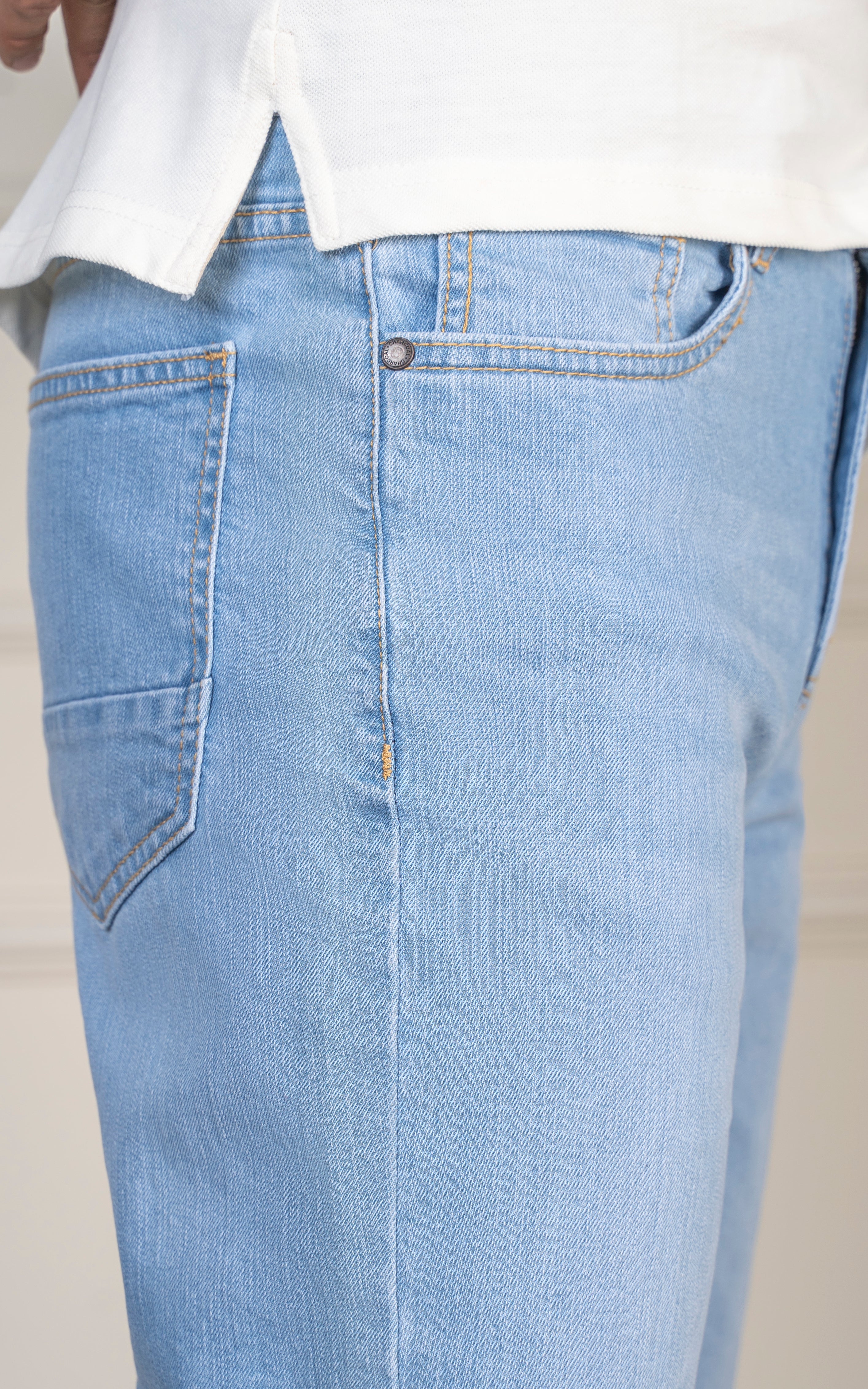 REGULAR STRAIGHT FIT JEAN LIGHT BLUE