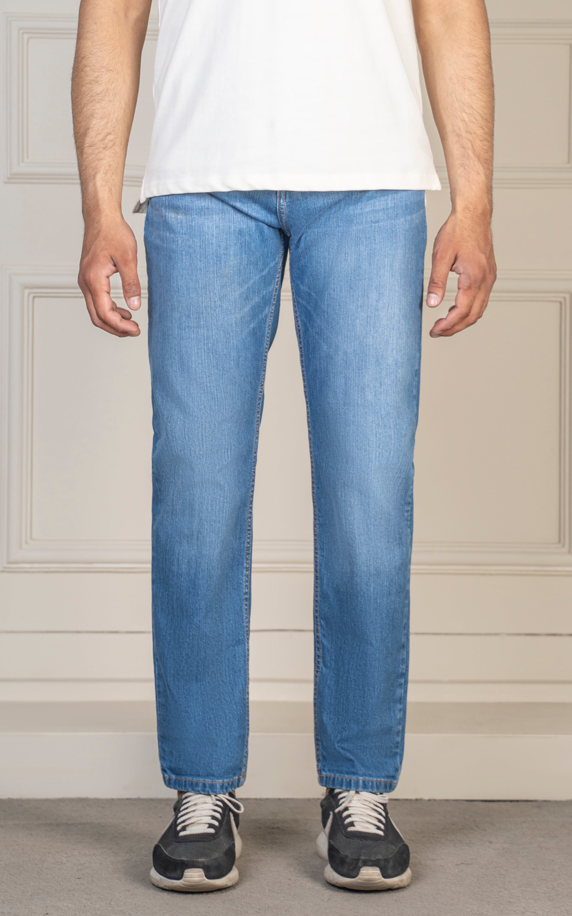 REGULAR STRAIGHT FIT JEAN  MID BLUE