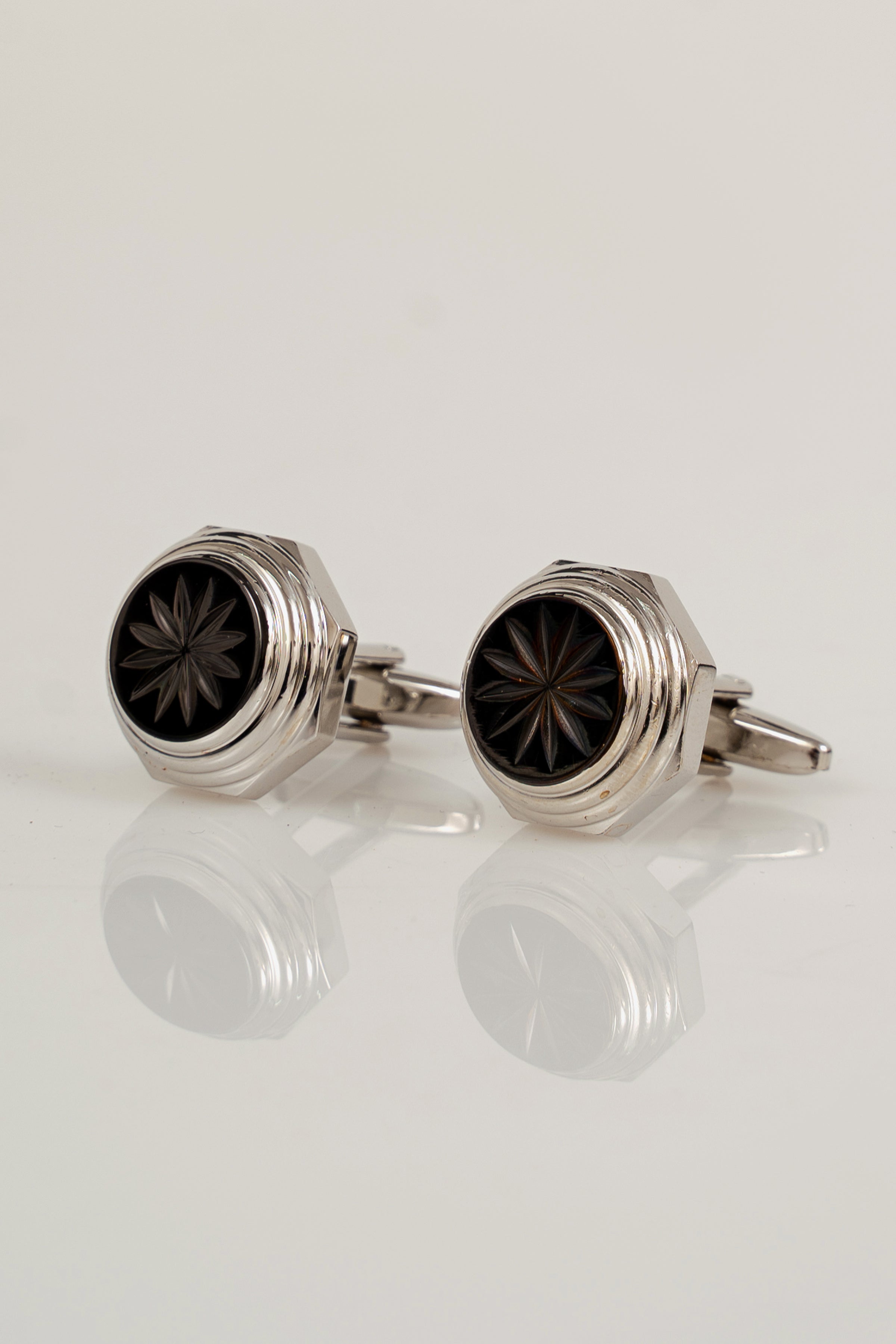 CUFFLINKS - Charcoal Clothing