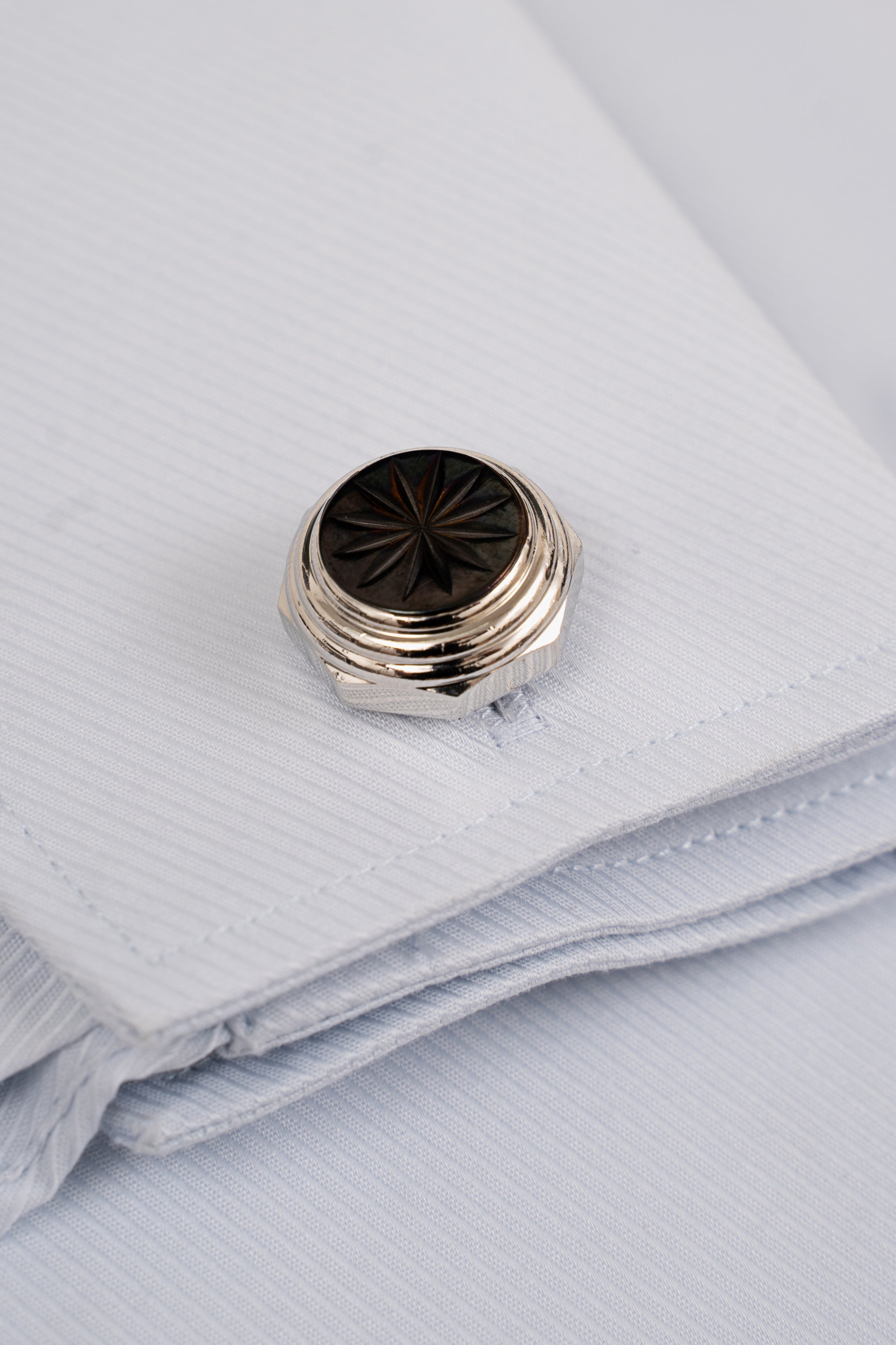 CUFFLINKS - Charcoal Clothing