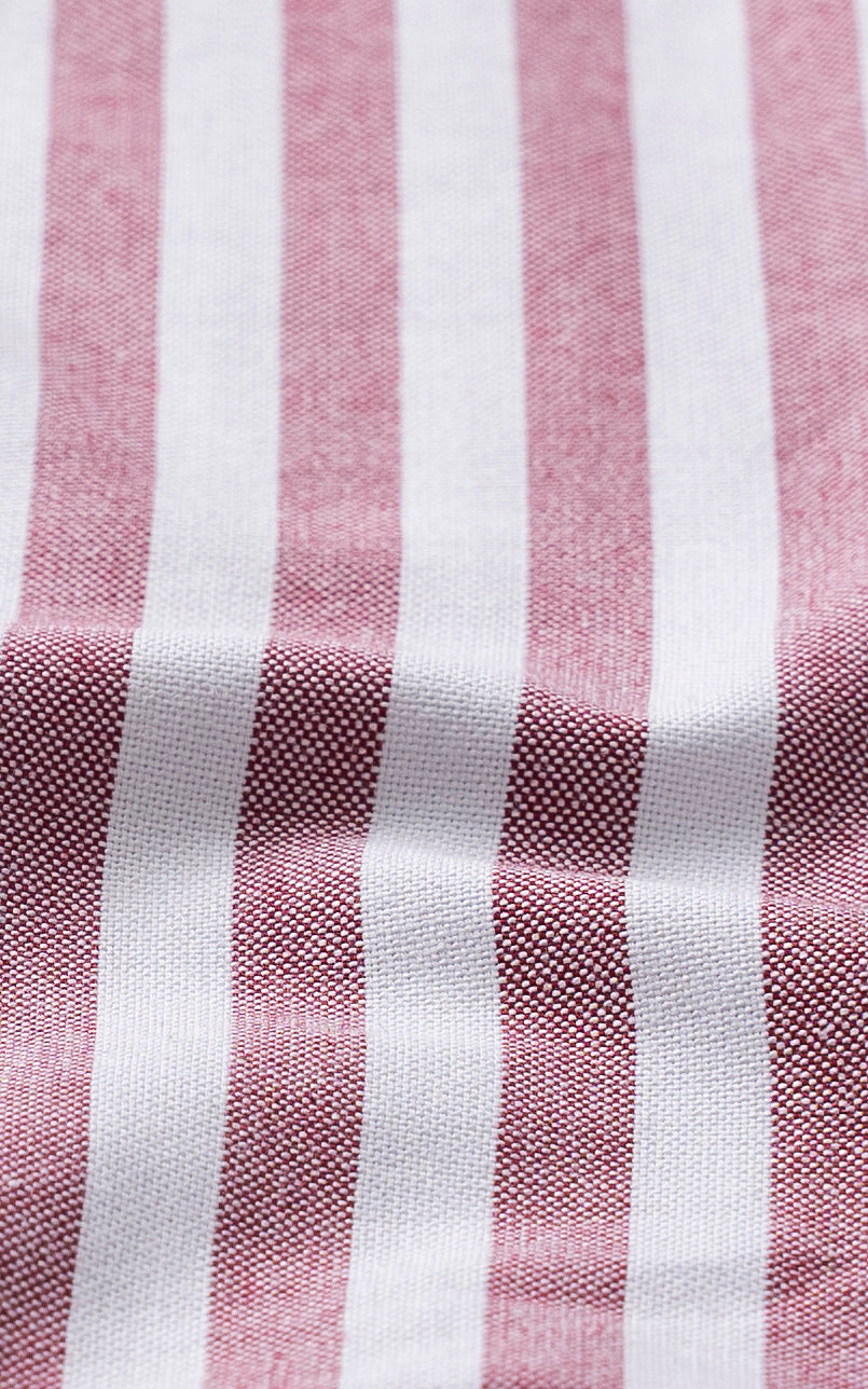 HIDDEN BUTTON DOWN COLLAR MAROON STRIPED