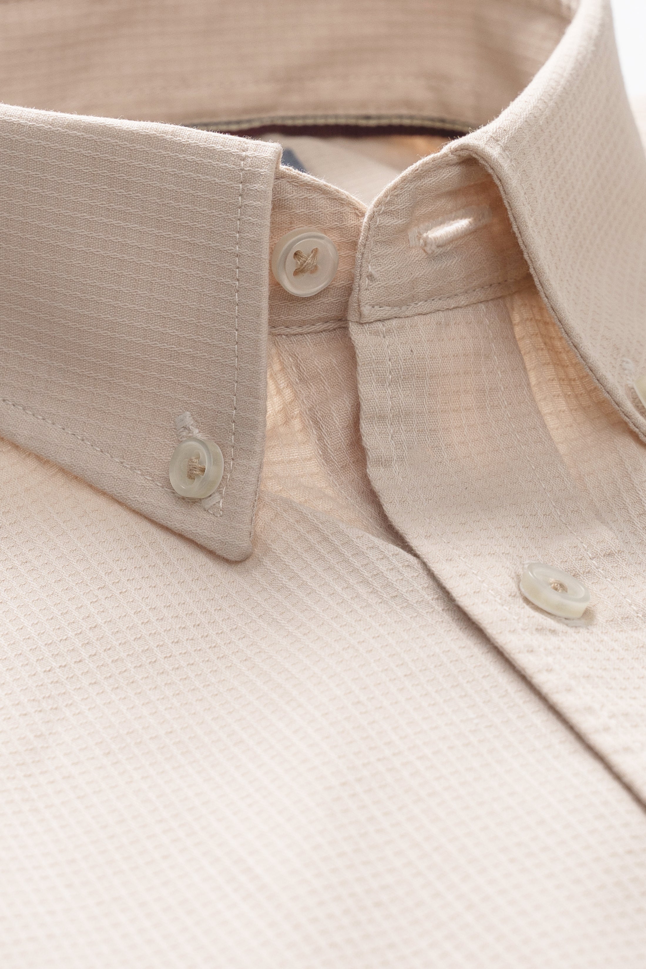 BUTTON DOWN COLLAR SMART SHIRT BEIGE