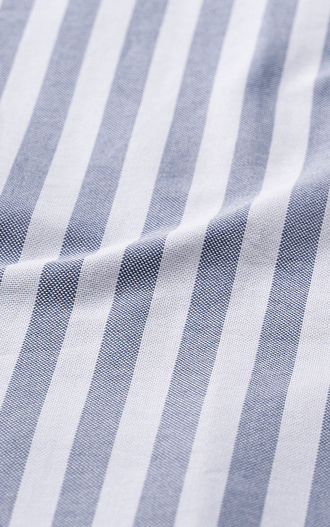 HIDDEN BUTTON DOWN COLLAR GREY STRIPED