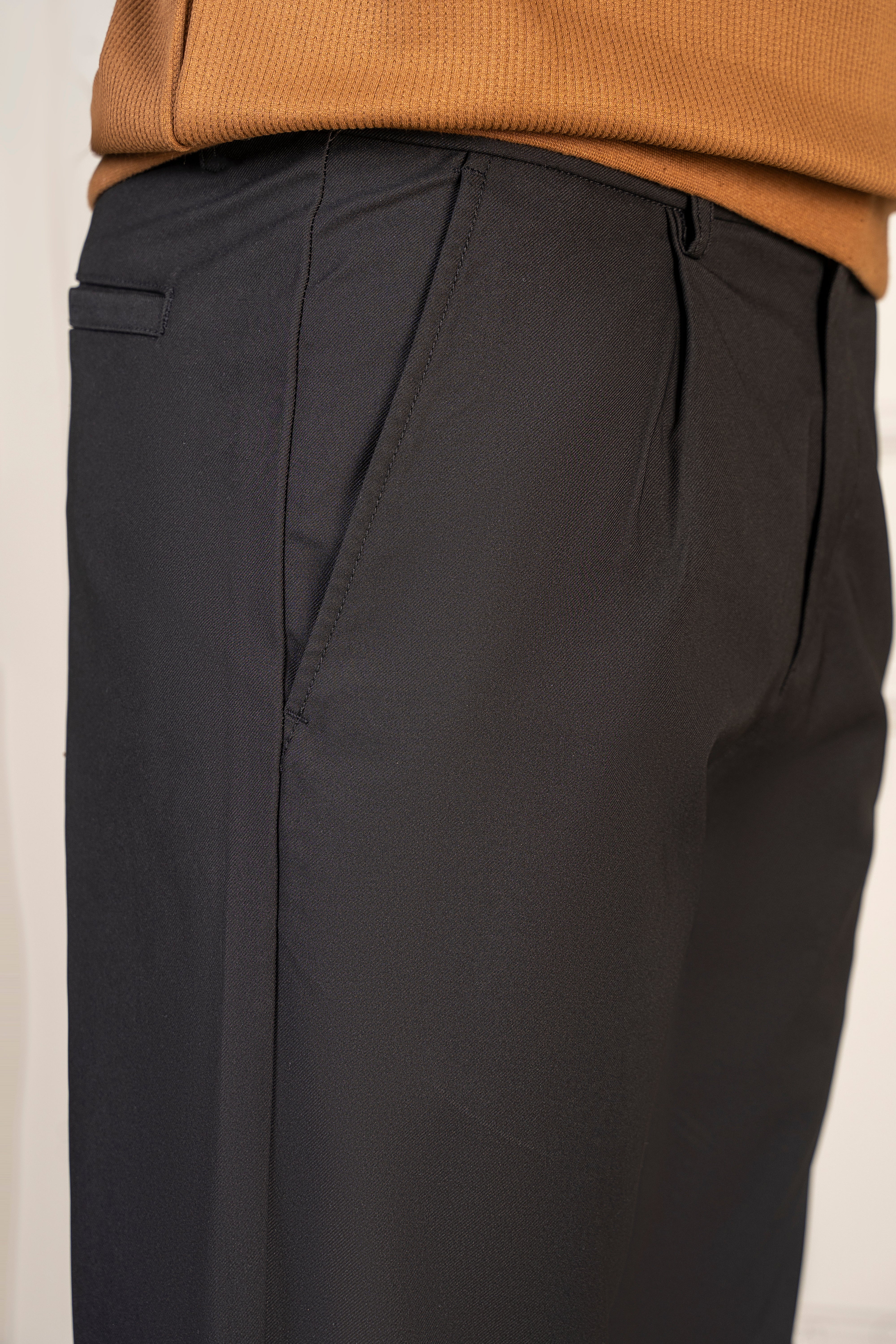 CASUAL PANT REGULAR FIT BLACK