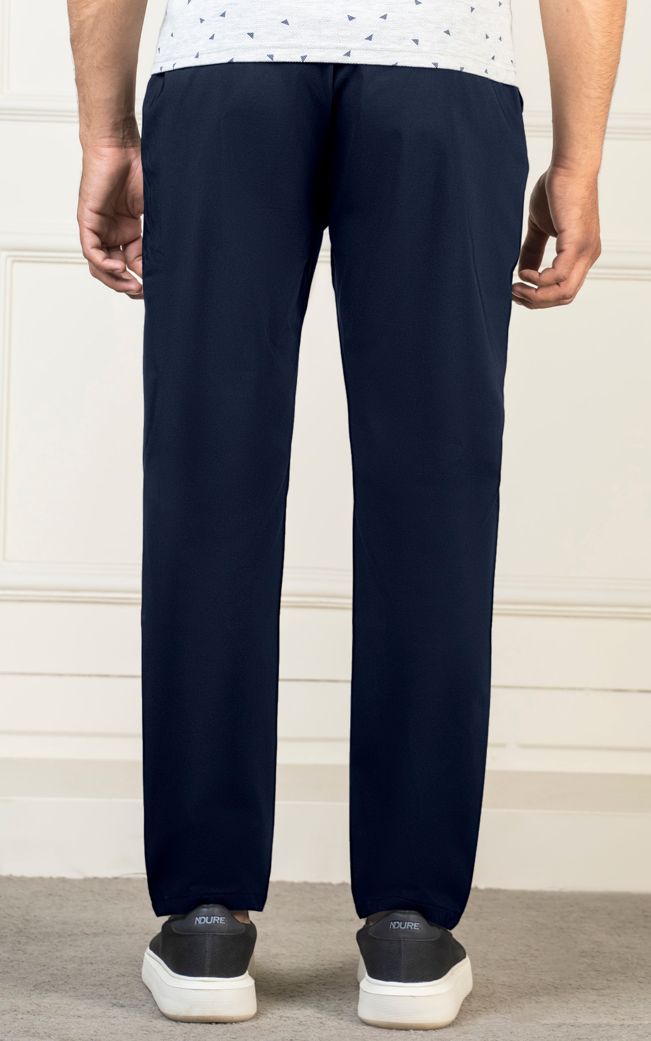 RELAX FIT TRAVEL PANT NAVY