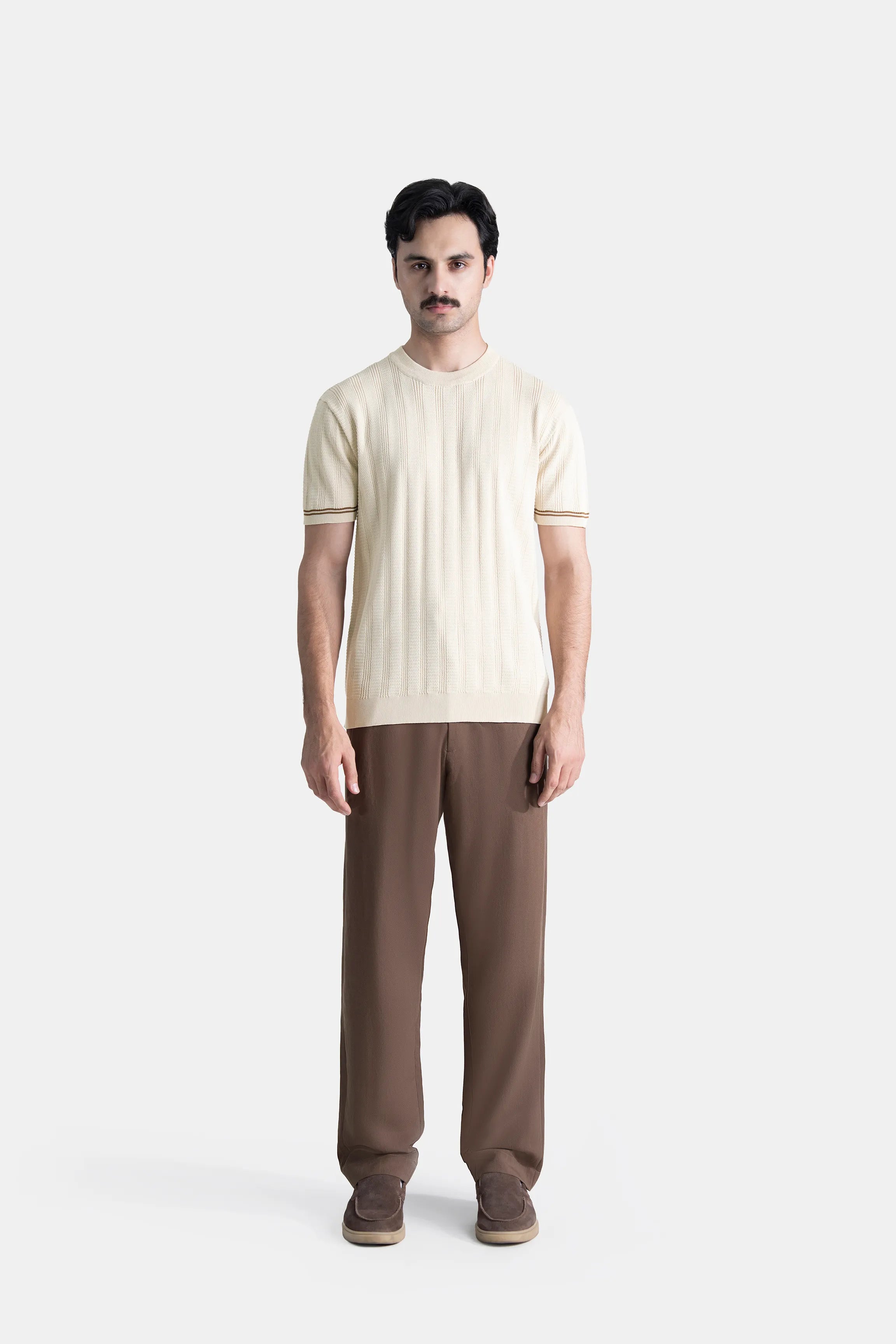 Beige cable-knit crew neck T-shirt, short sleeves with ribbed collar and hem.