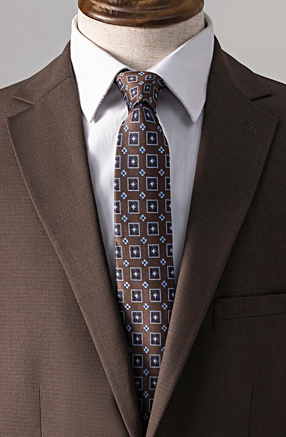 2 PIECE SUIT LIGHT BROWN