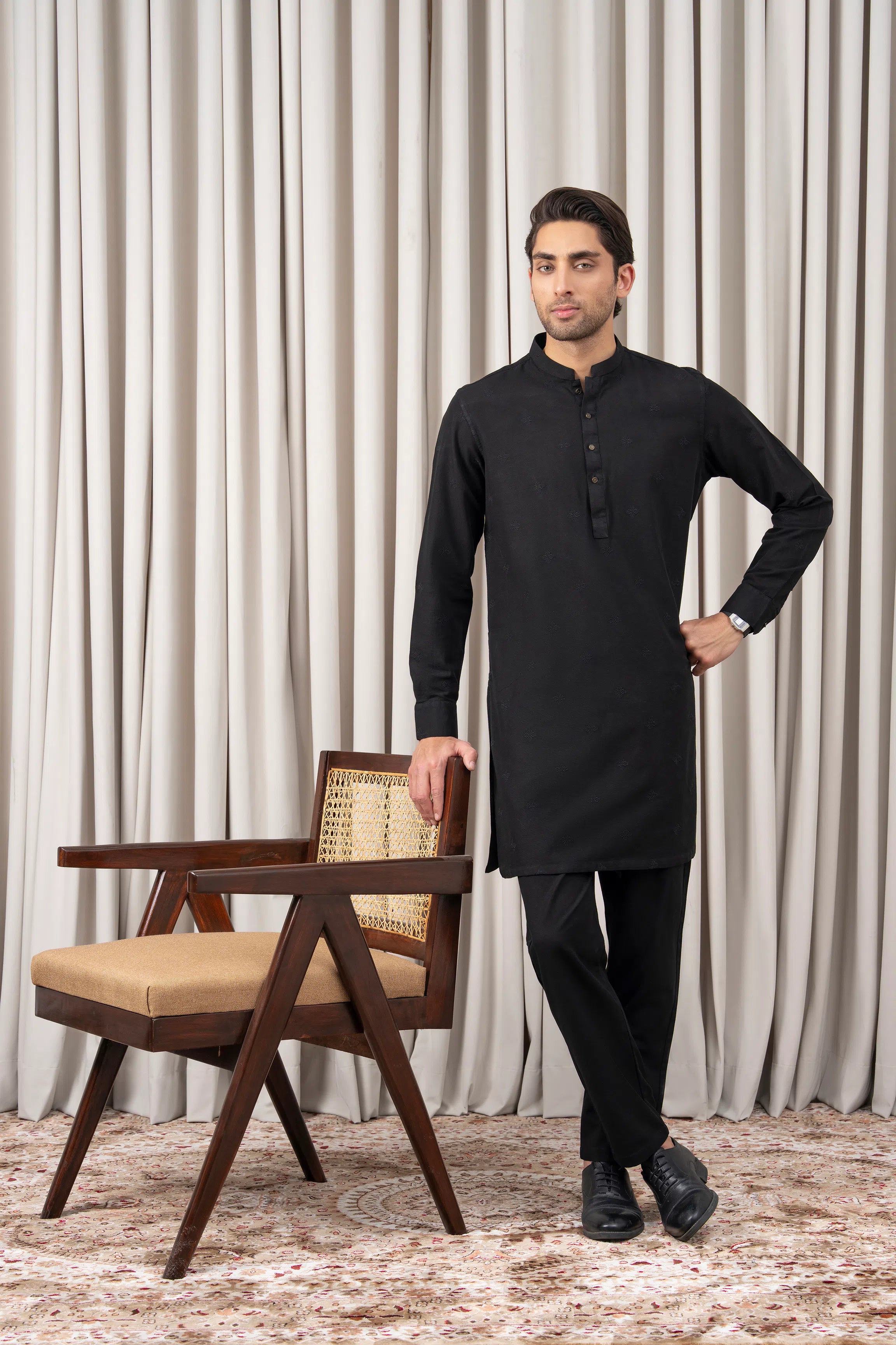 SPRAY EMBROIDERED KURTA PAJAMA - PREMIUM COLLECTION BLACK