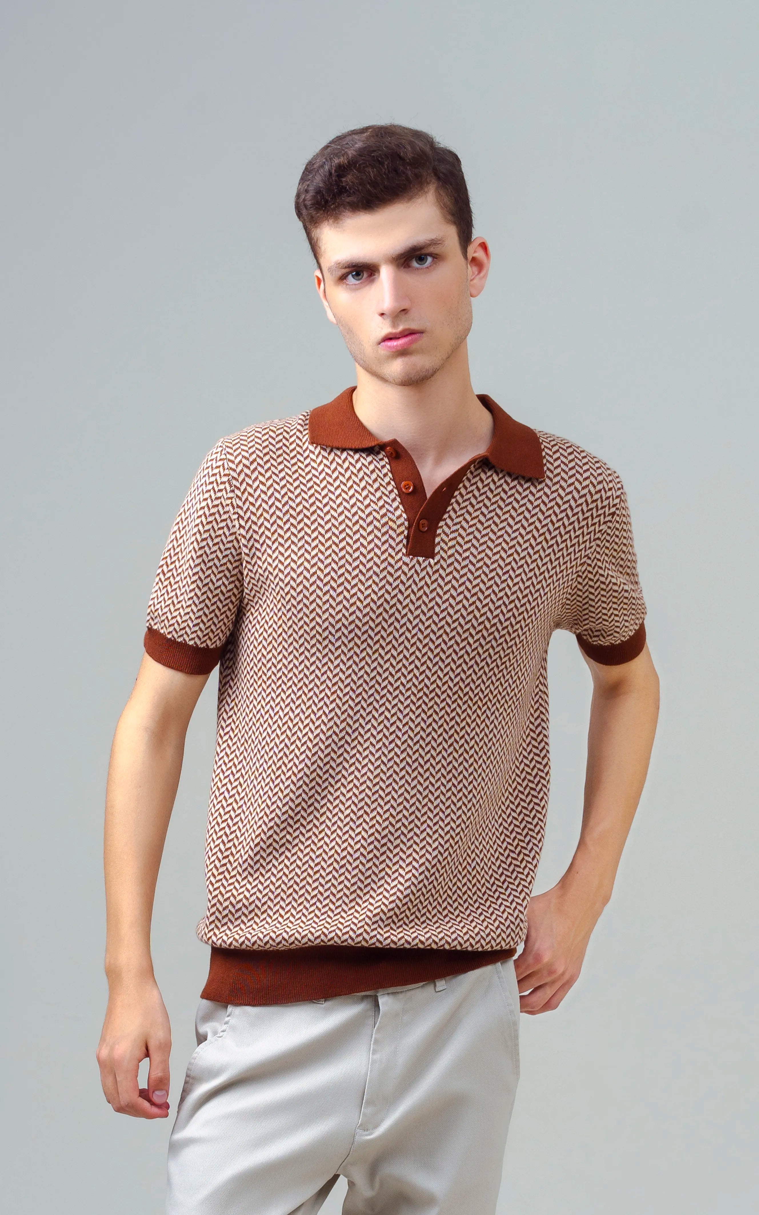 KNITTED JACQUARD POLO BROWN