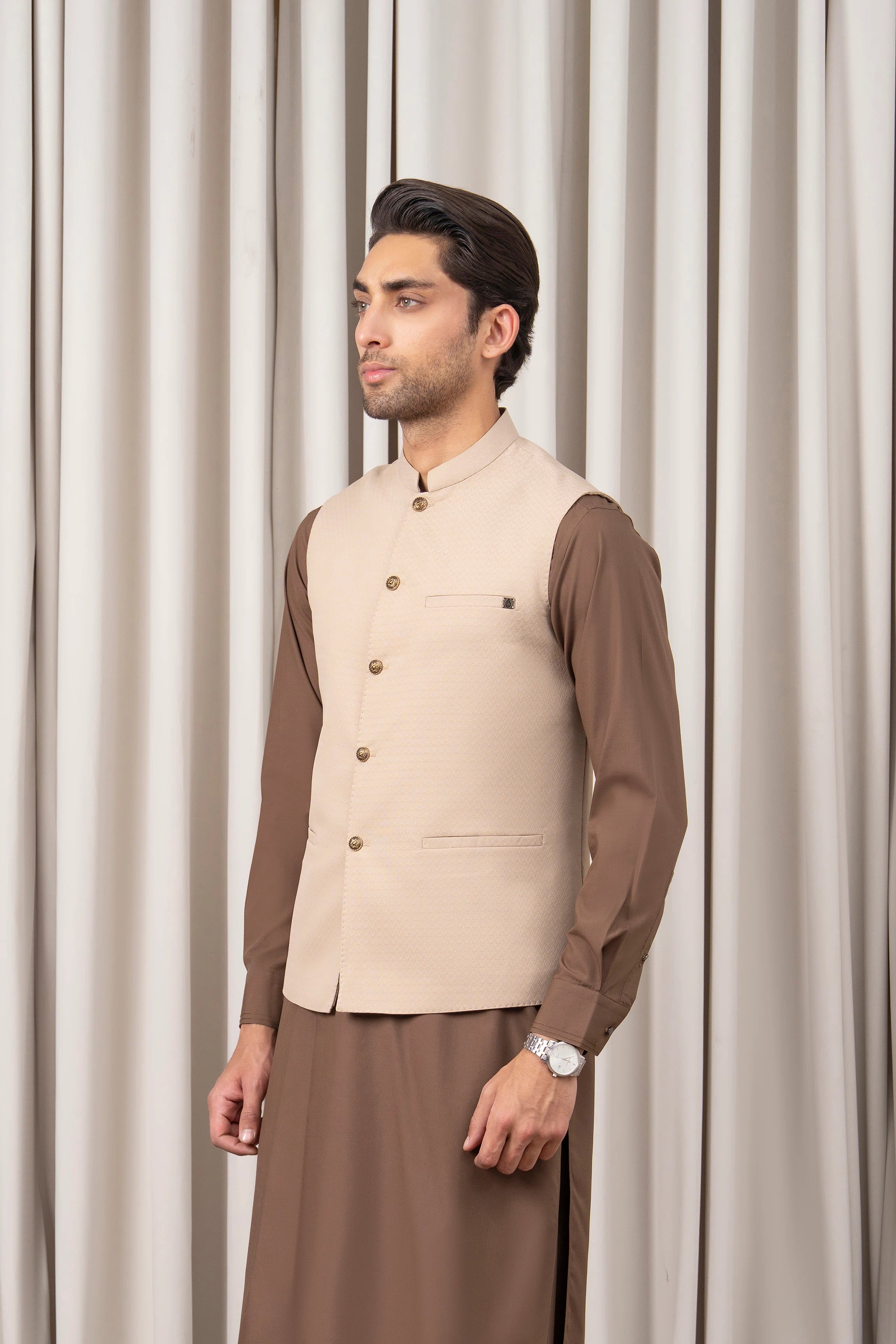 DOBBY TEXTURED WAISTCOAT | SIGNATURE COLLECTION LIGHT BEIGE