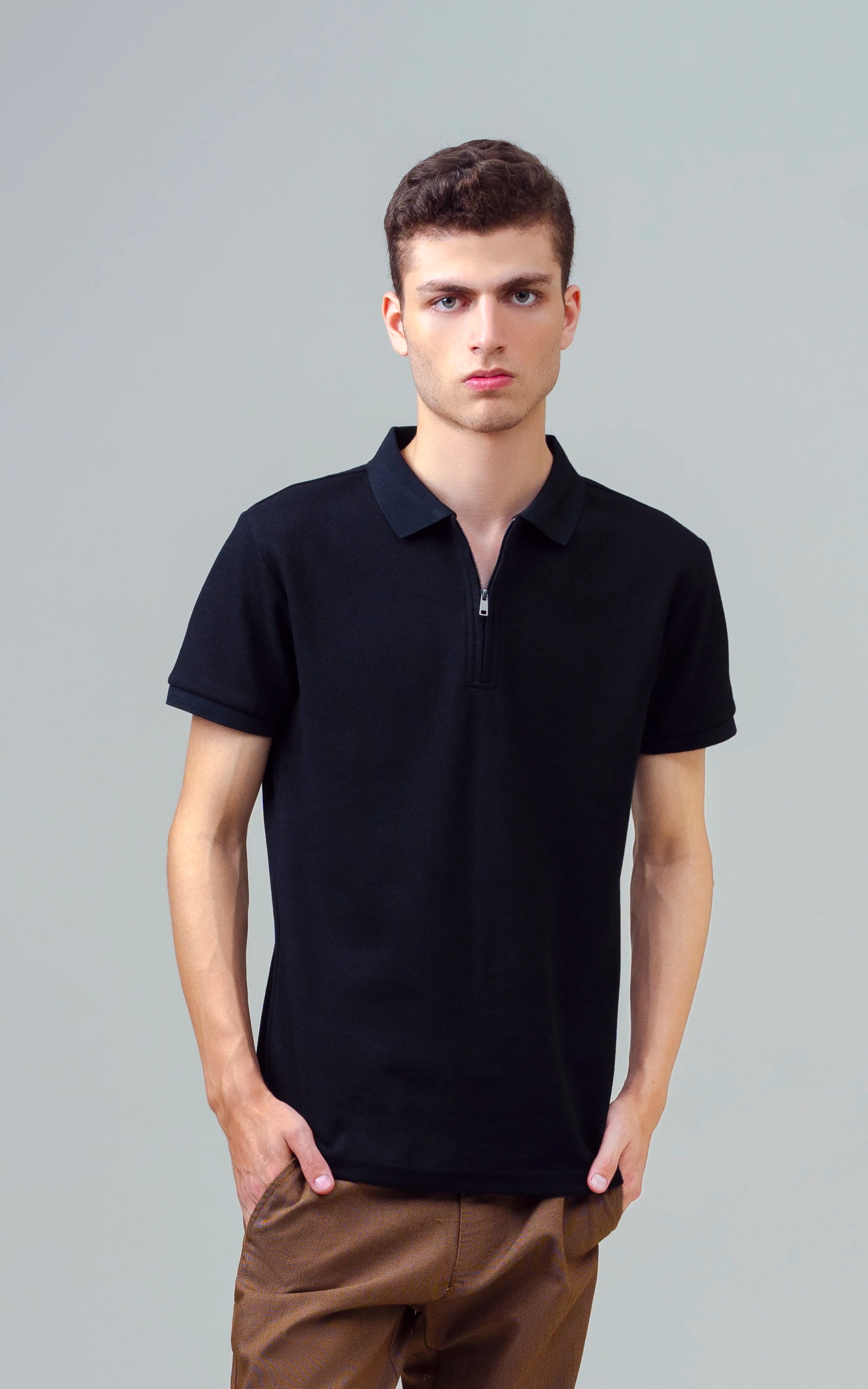 TEXTURED ZIPPER POLO BLACK