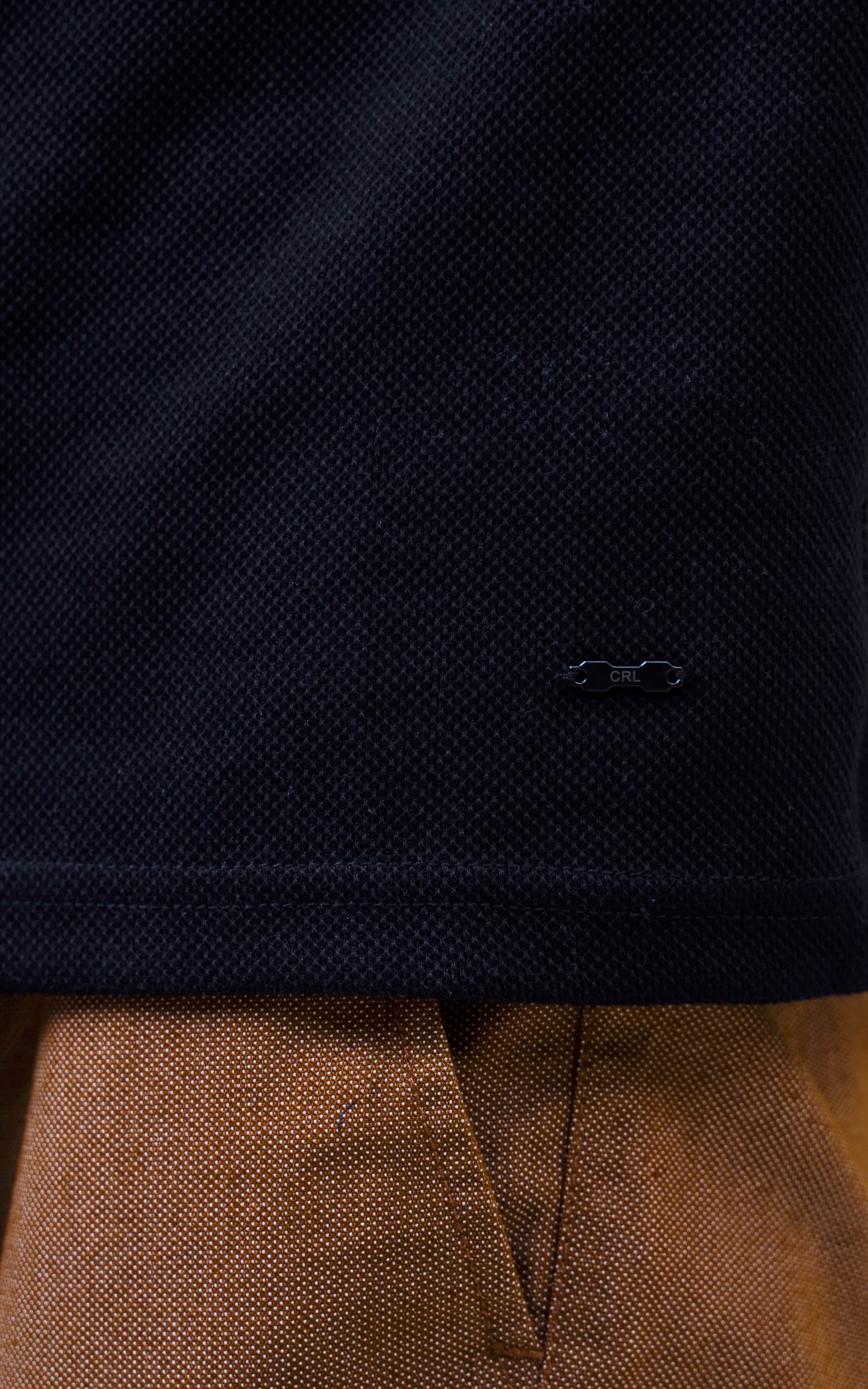 TEXTURED ZIPPER POLO BLACK